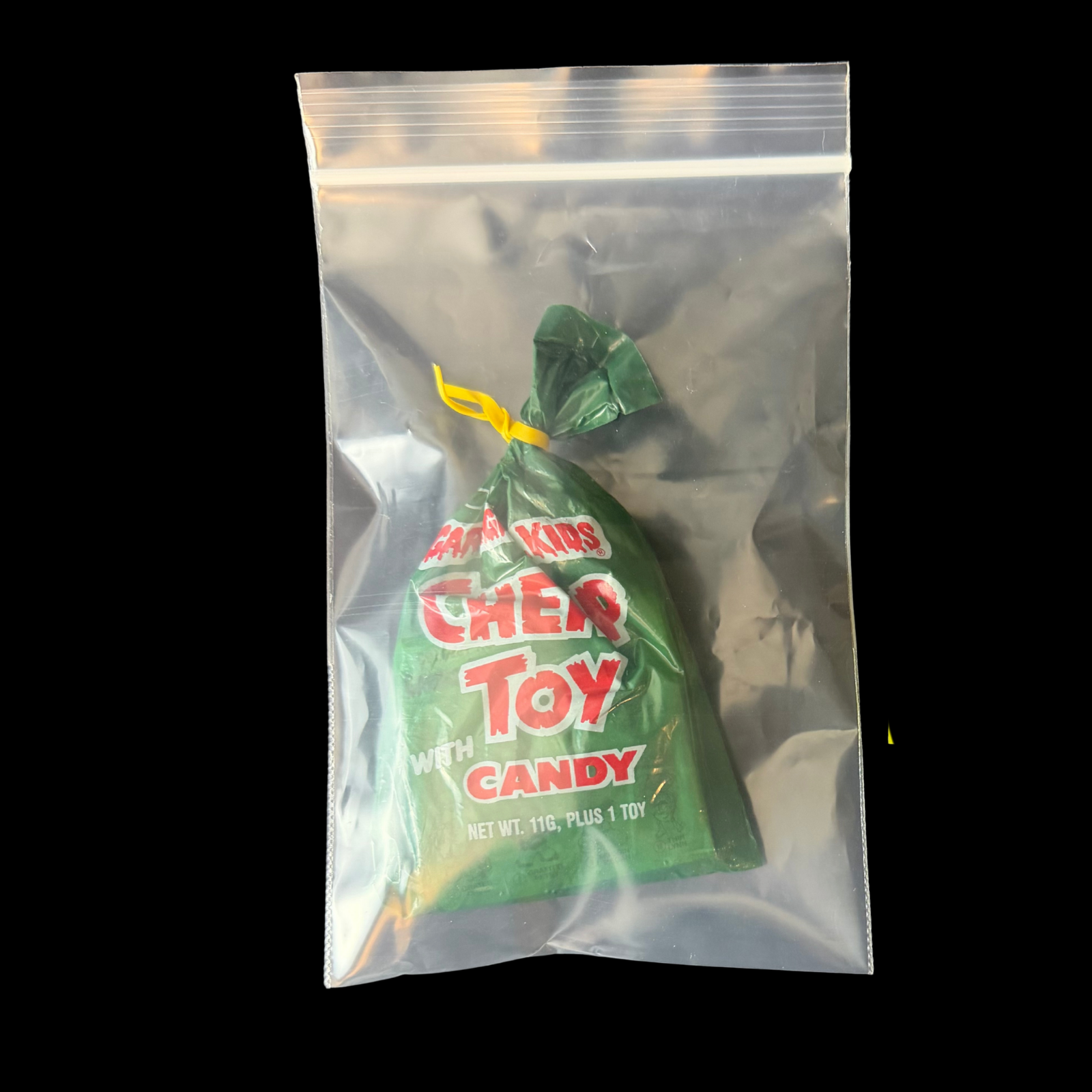 GARBAGE PAIL KIDS CHEAP TOYS UNITED KINGDOM SEALED BAG BLUE TOY INSIDE