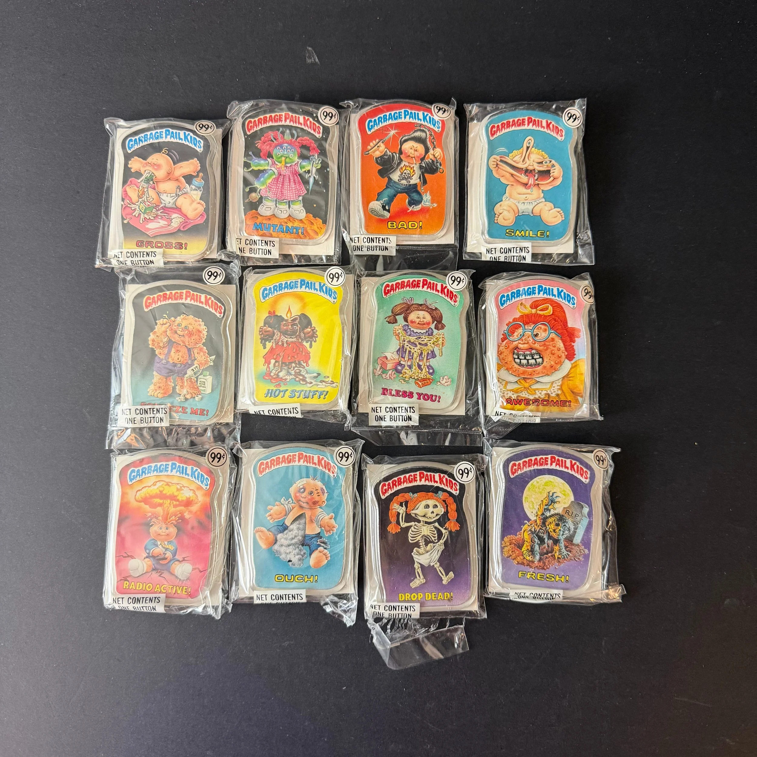 GARBAGE PAIL KIDS 1986 TOPPS BUTTONS PIN COMPLETE SET OF 12 IN WRAPPERS