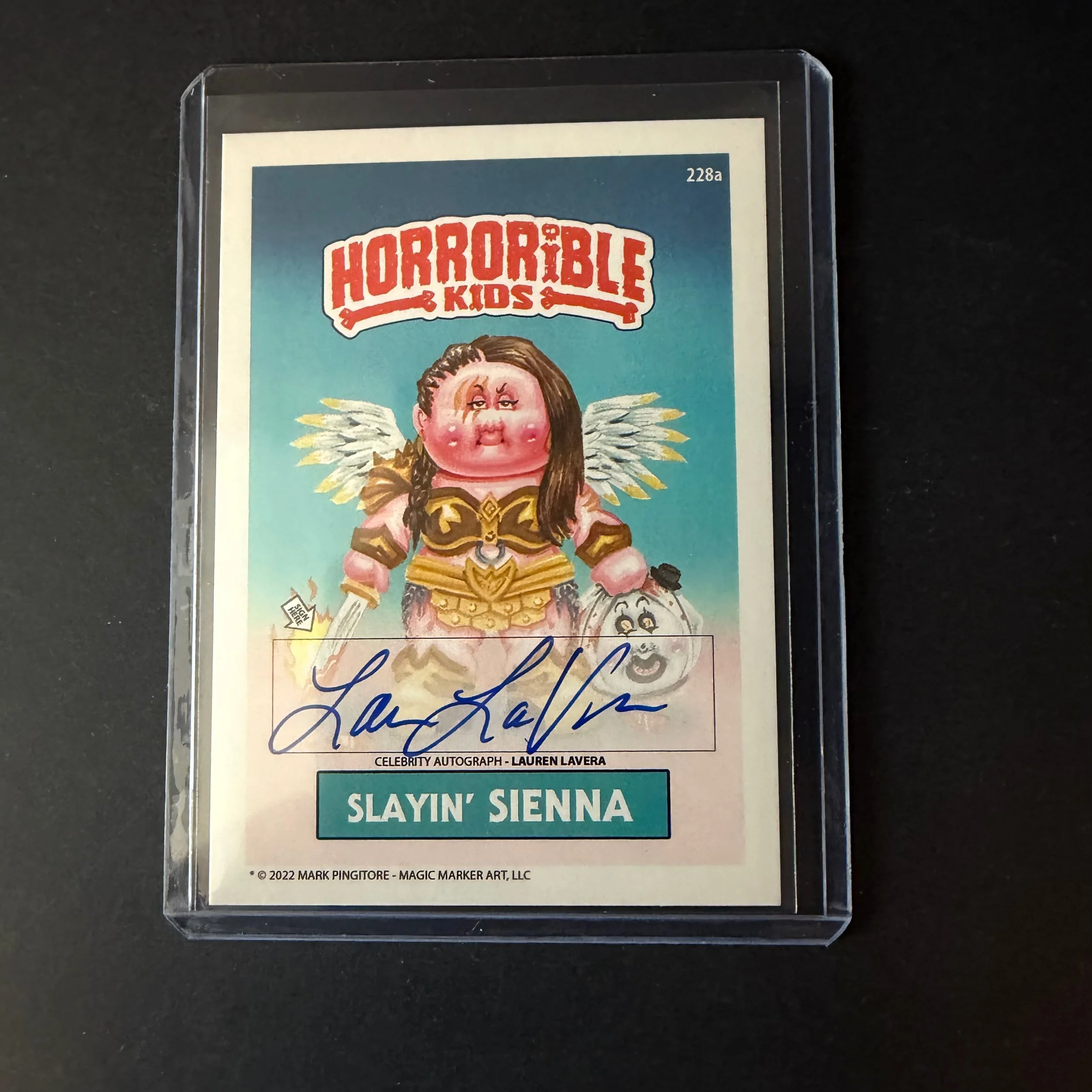 Horrible Kids Slayin' Sienna Autographed Card – Lauren LaVera 7/400 (2022)