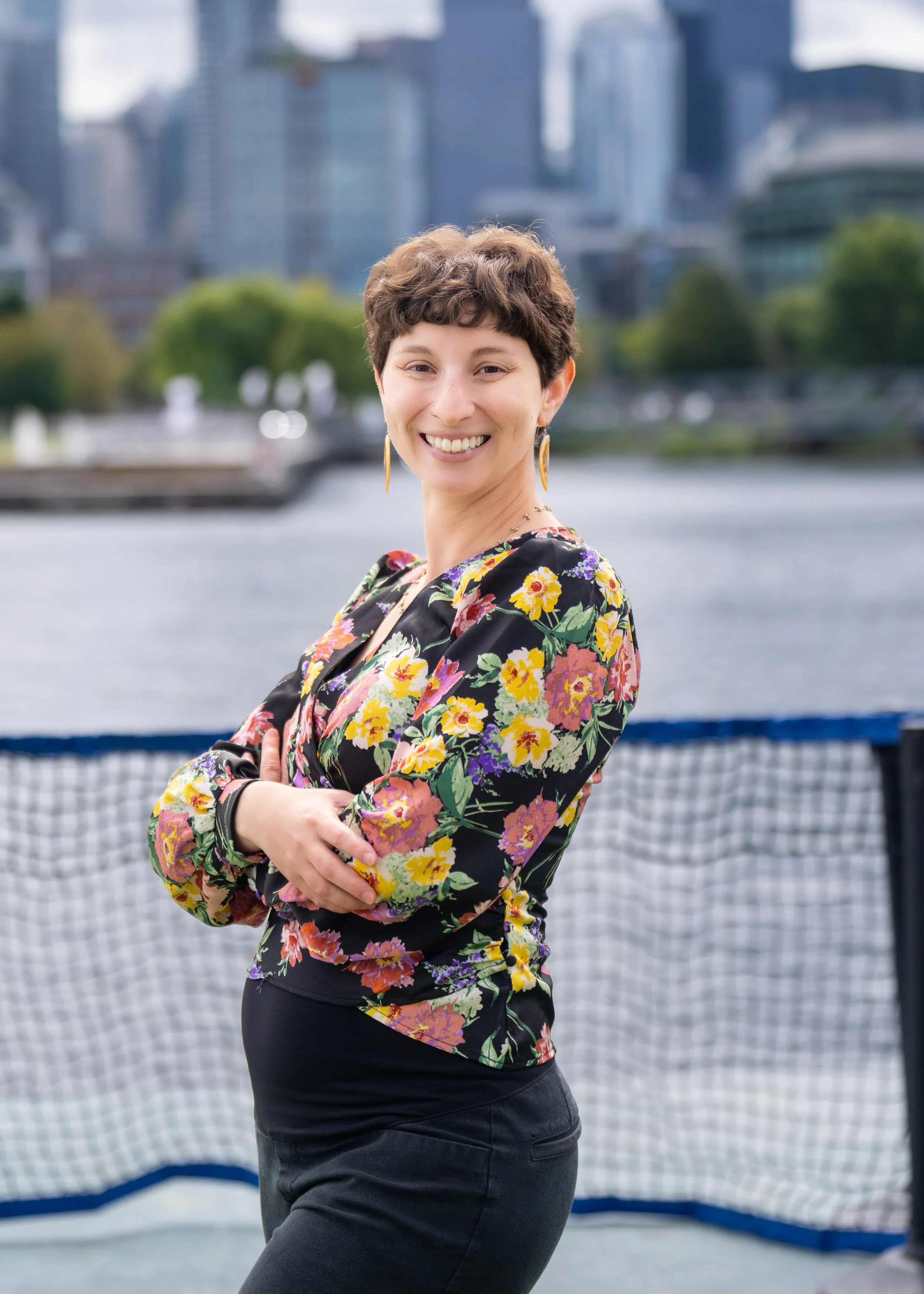 Headshot of Michelle, LICSW and practice owner providing virtual therapy to adults in WA and Seattle