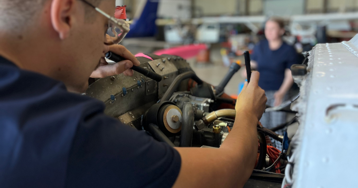 A&amp;P Mechanic Jobs in Florida: Why Rocket Air Is the Right Place to Grow Your Aviation Maintenance Career