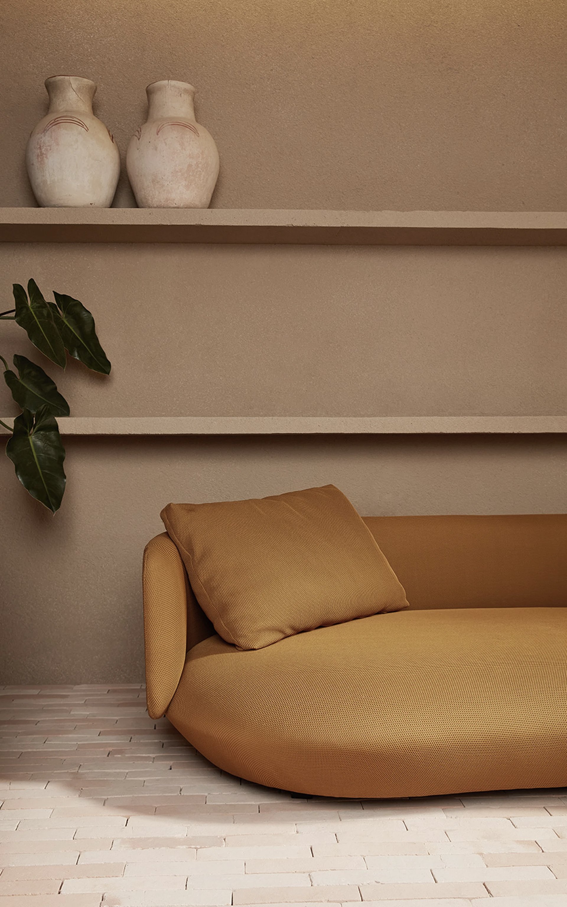 LOW SOFA - 10.jpg
