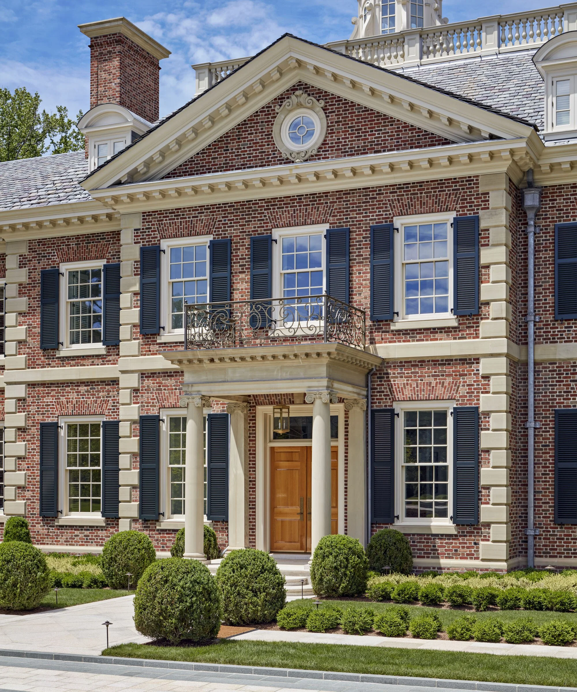 Lakeside Georgian Estate - 2.jpg