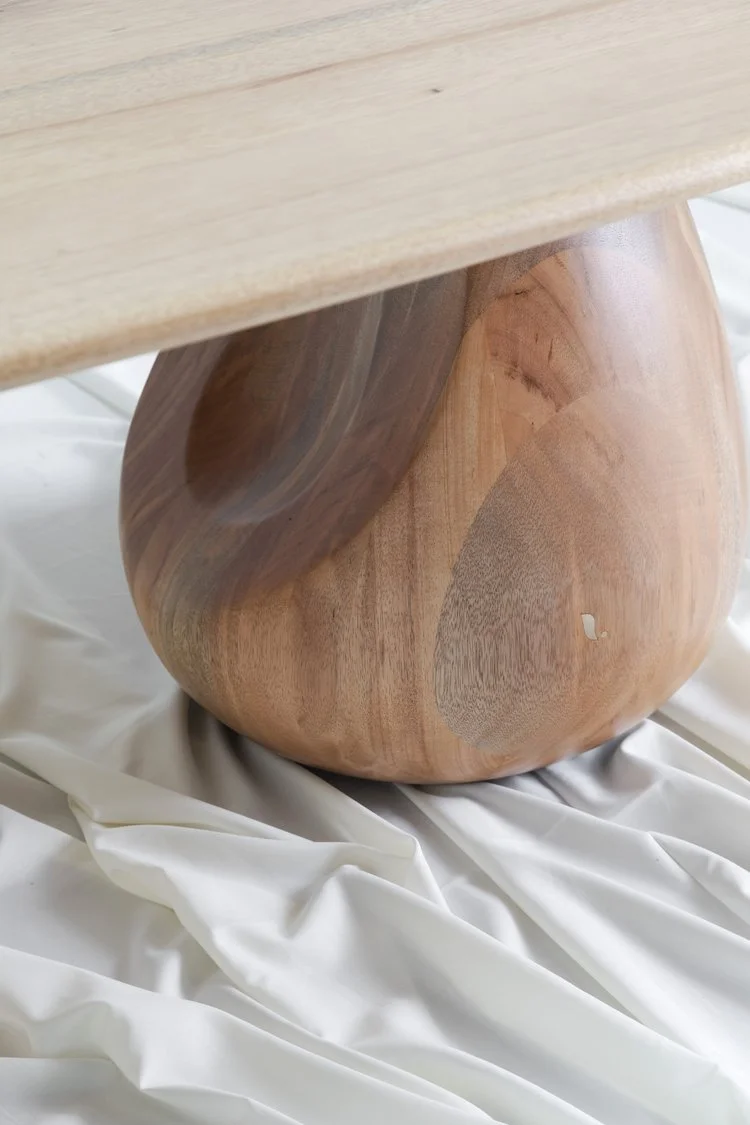 Sea Dinning Table - 2.jpg