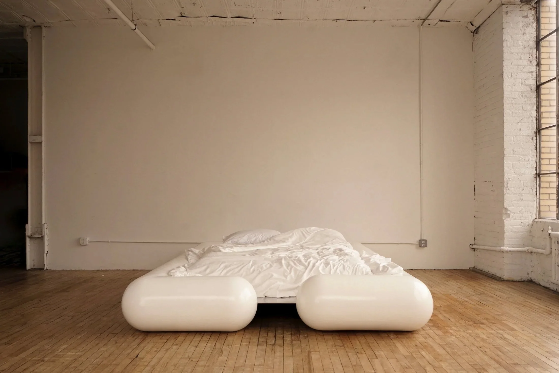 Hug Bed - 1.jpg