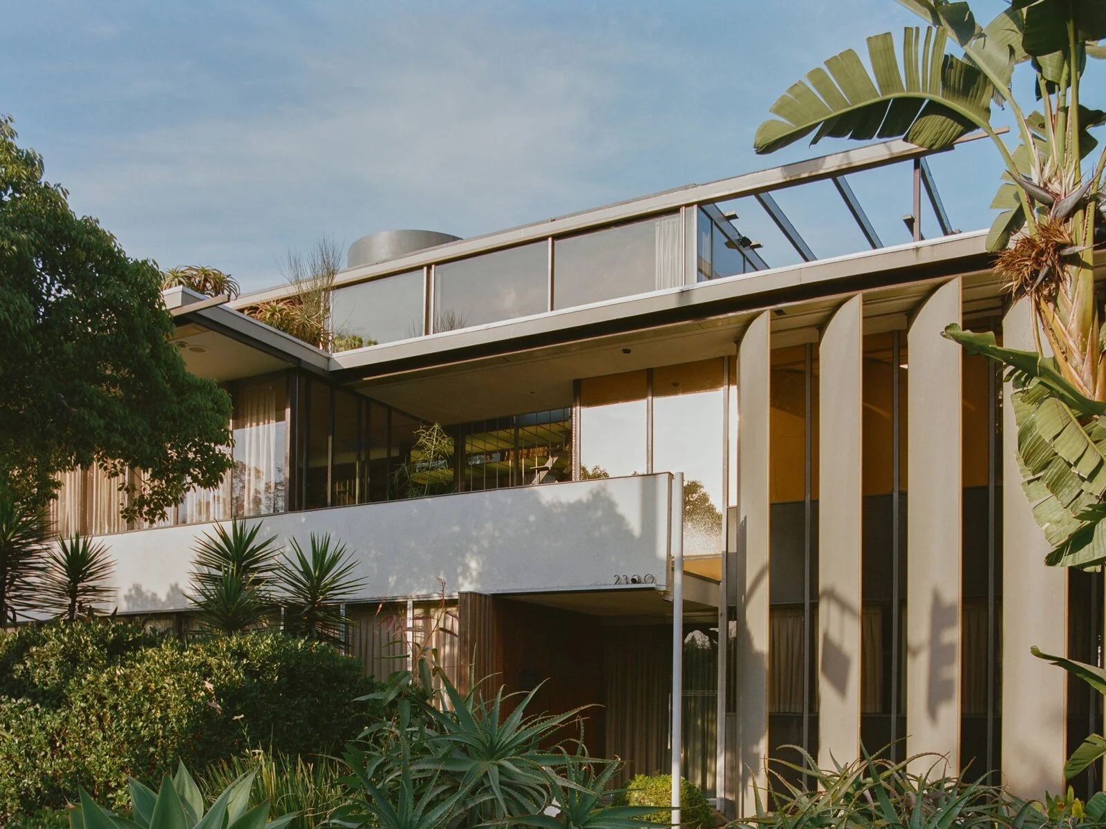Neutra VDL House - 2.jpg