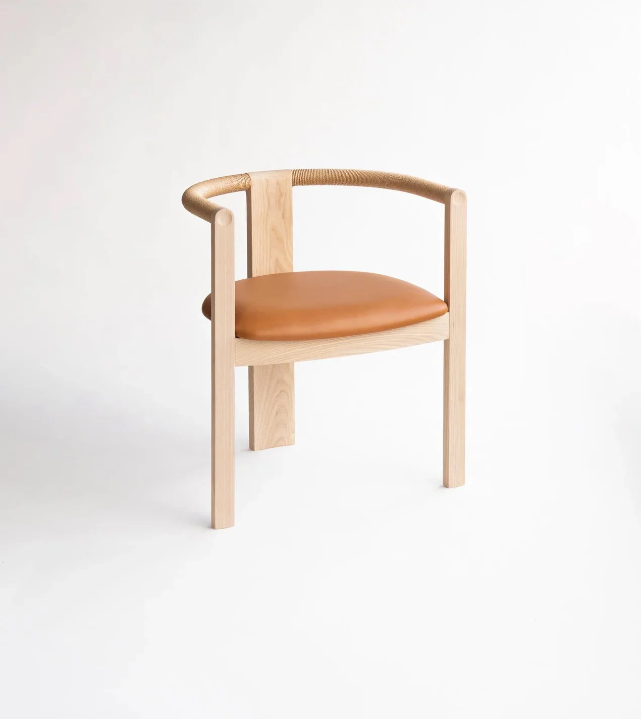 Meia Lua Armchair - 1.jpg