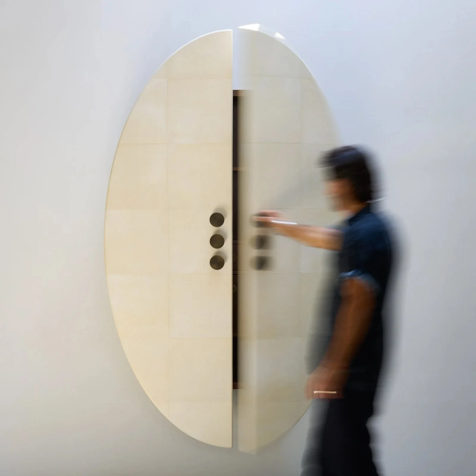 Pearl Cabinet - 5.jpg
