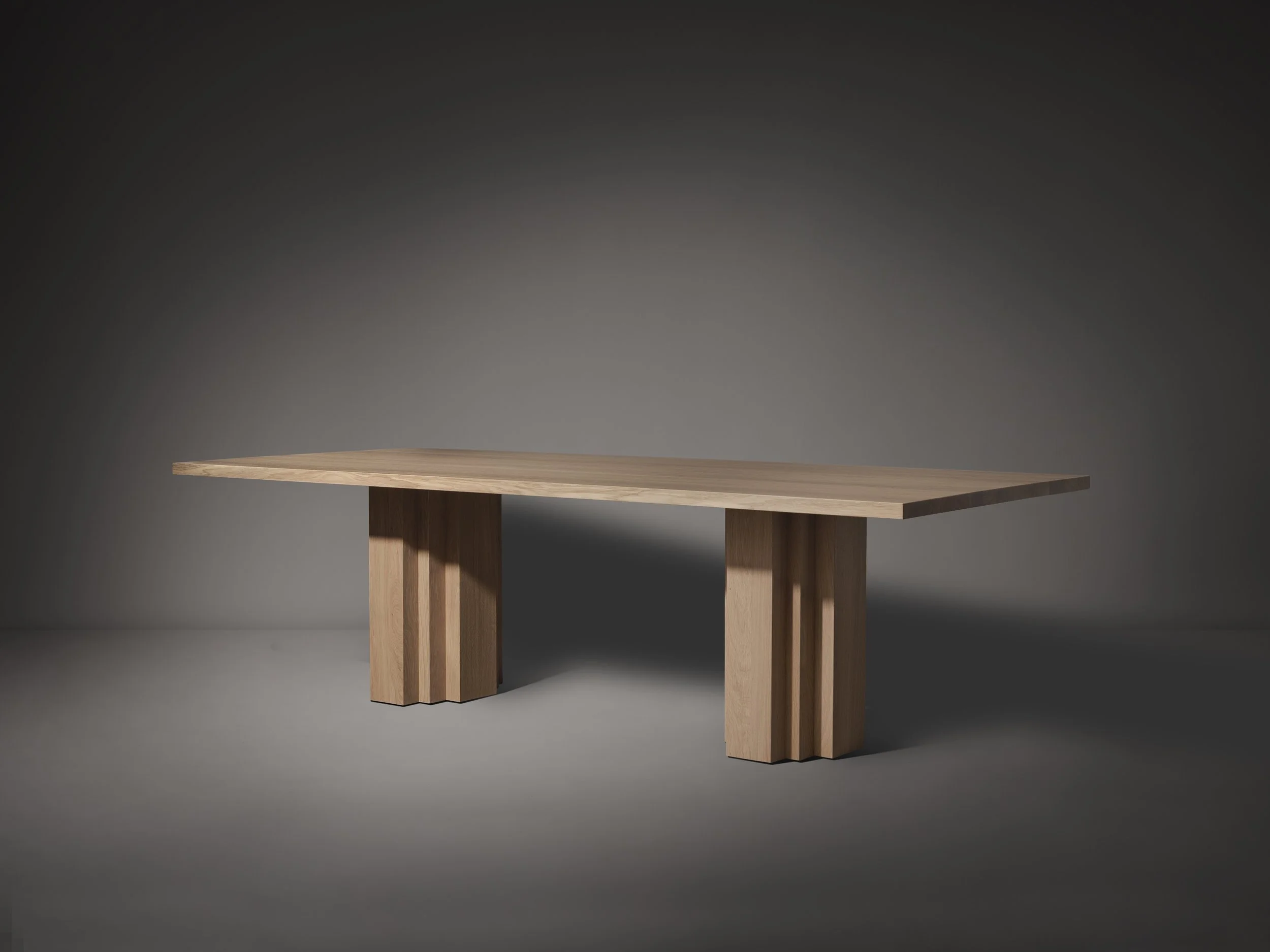 Brut table - 2.jpg
