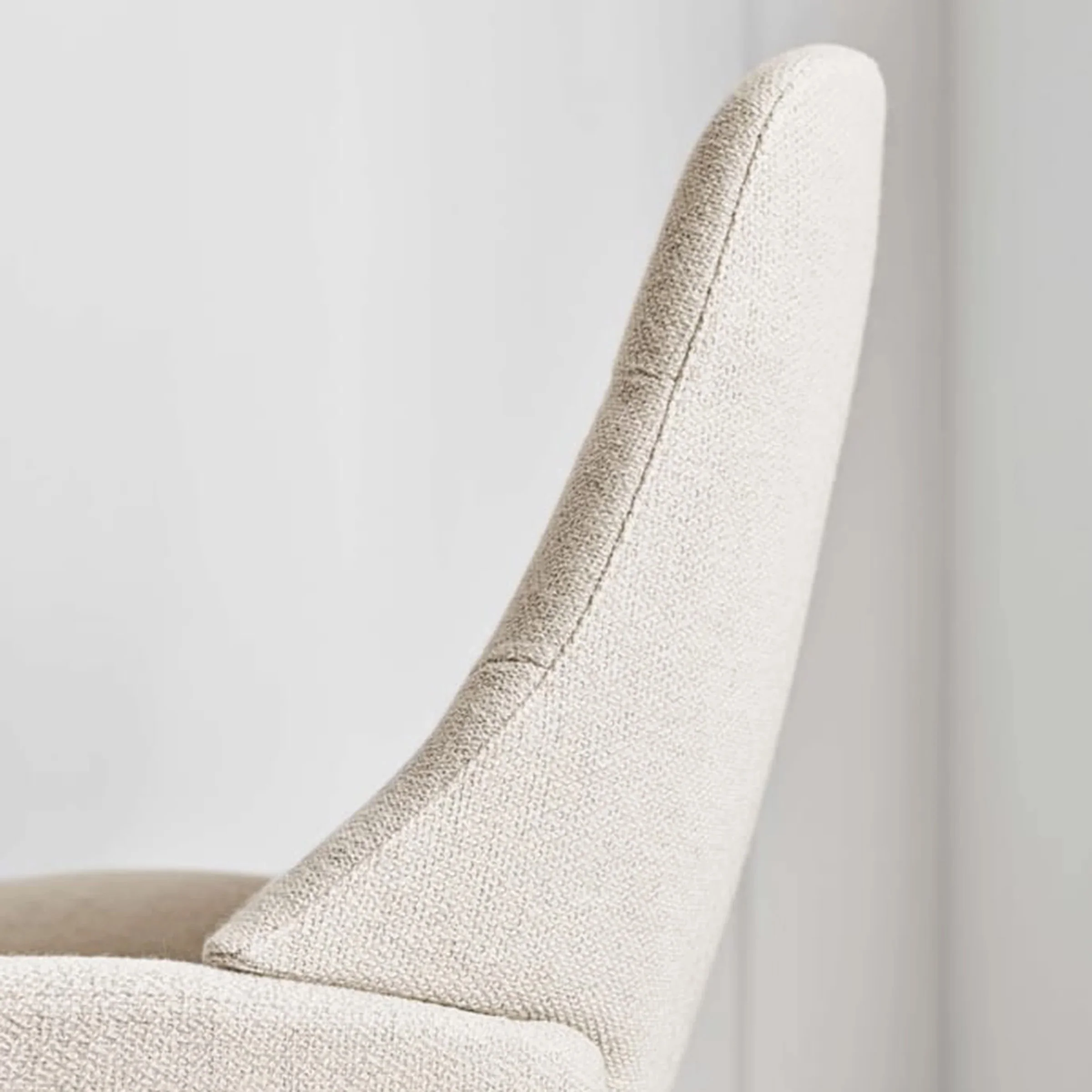Saga Armchair - 5.jpg