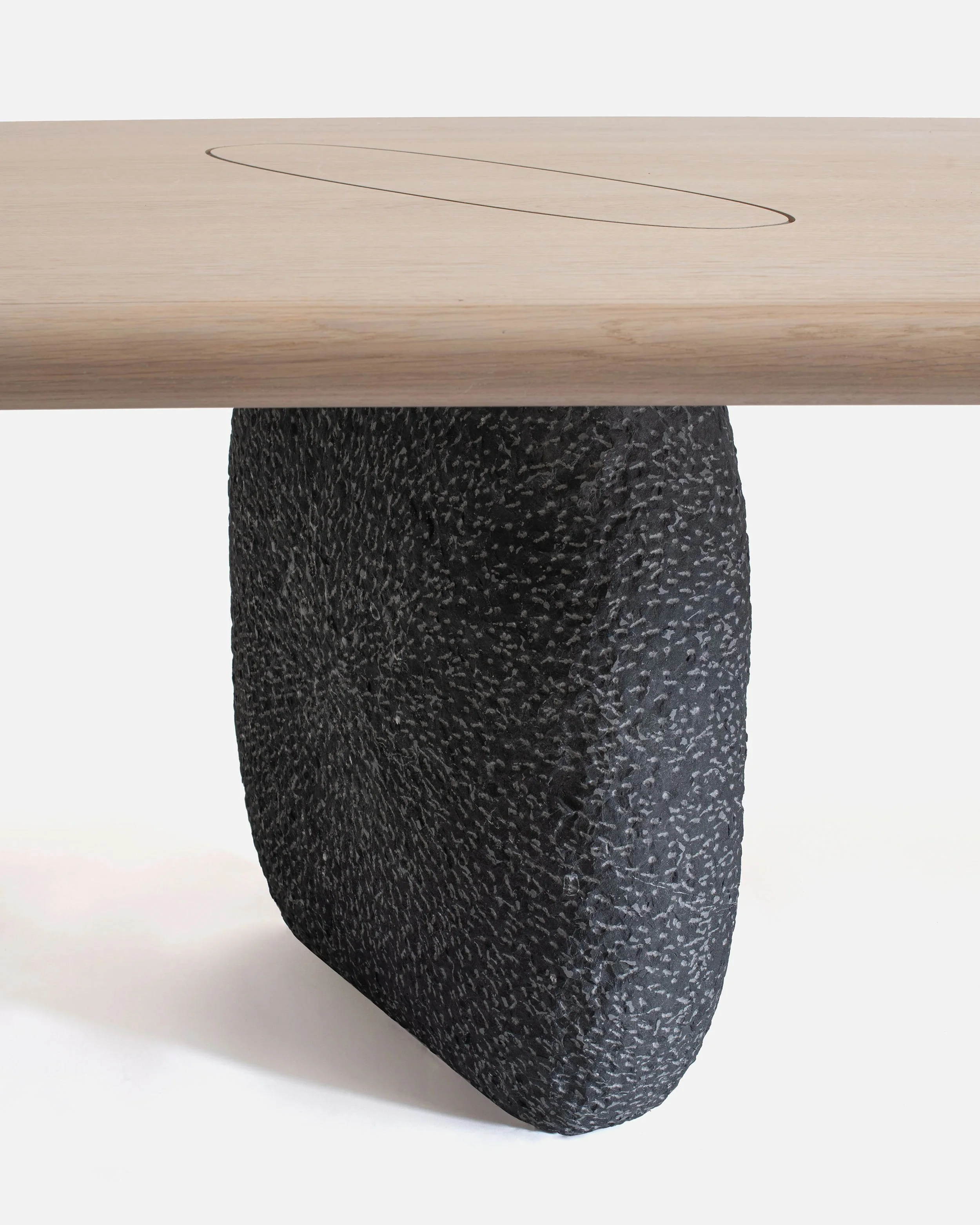 Galet Table - 3.jpg