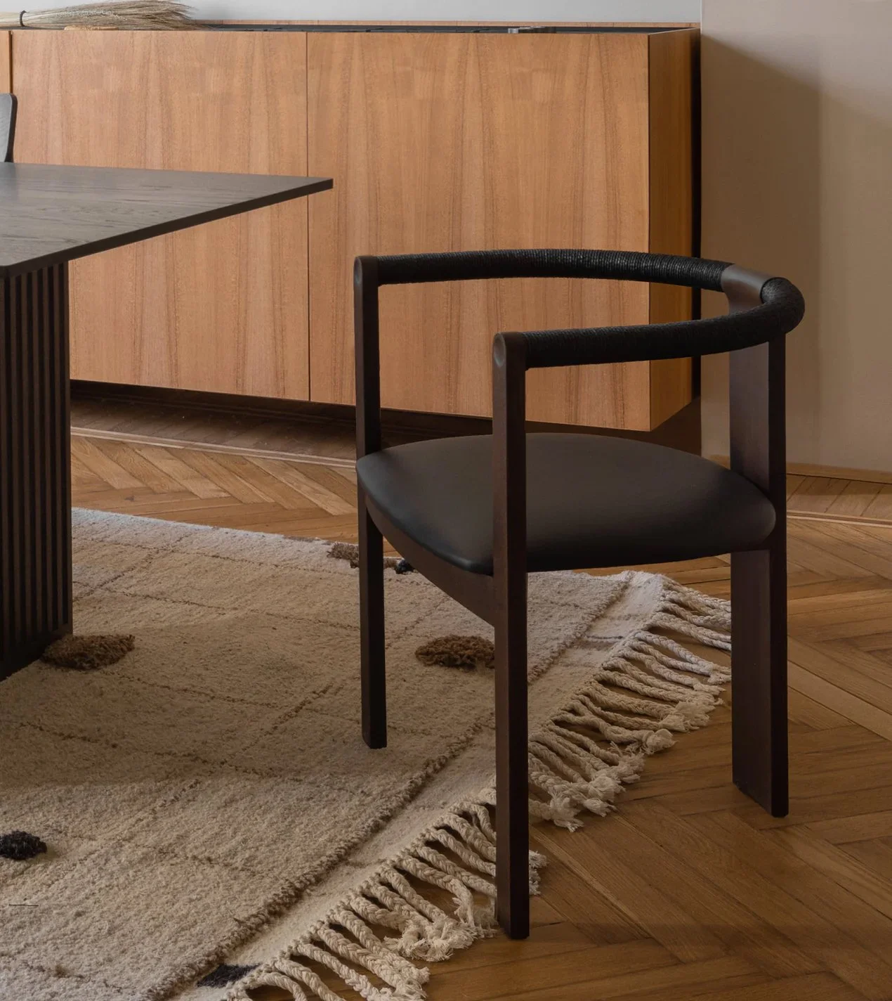 Meia Lua Armchair - 2.jpg