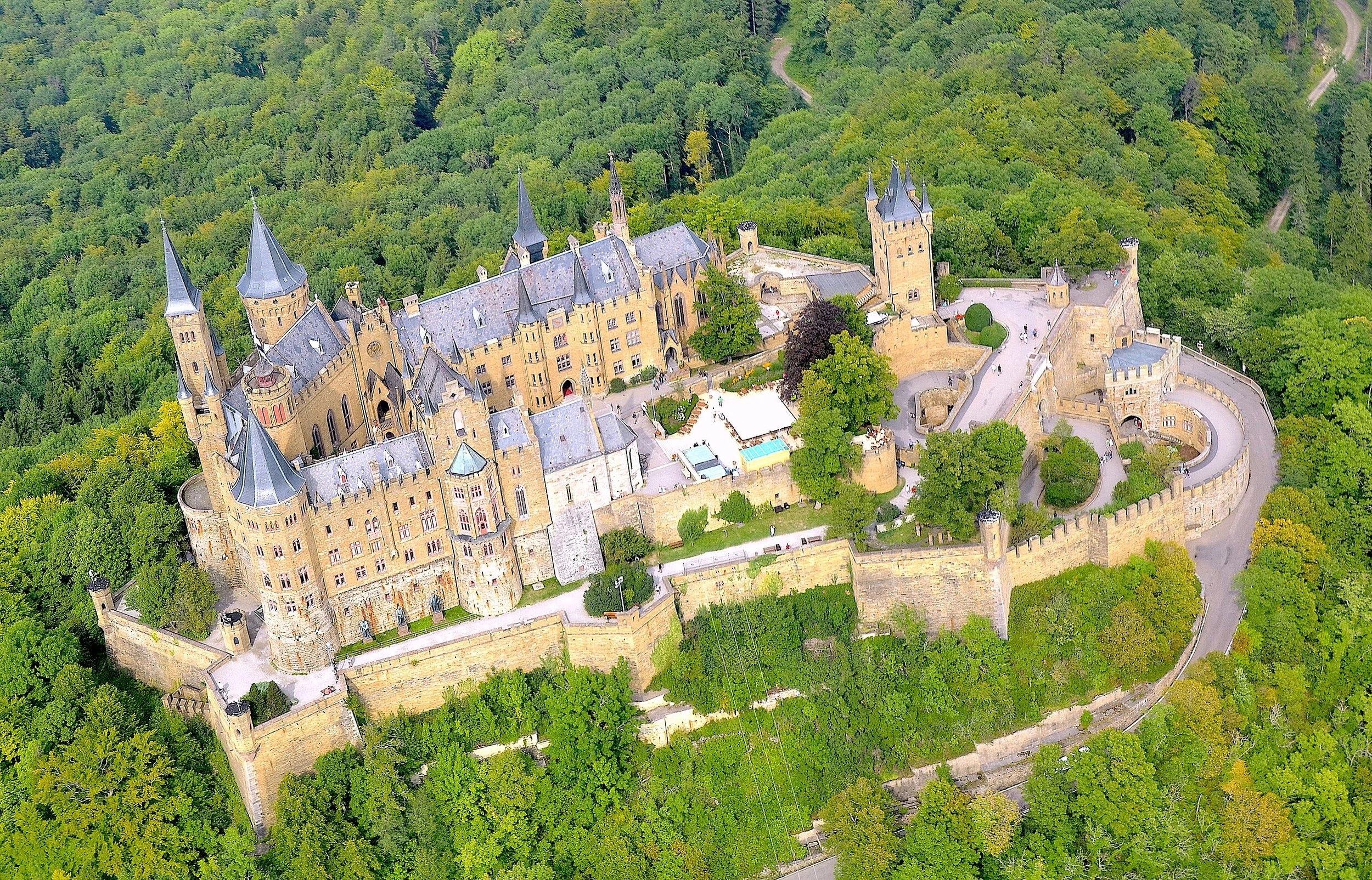 Hohenzollern Castle - 5.jpg