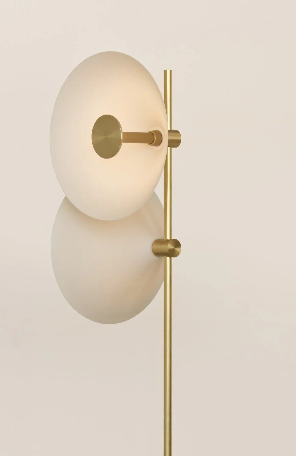 Conic Floor Lamp - 4.jpg