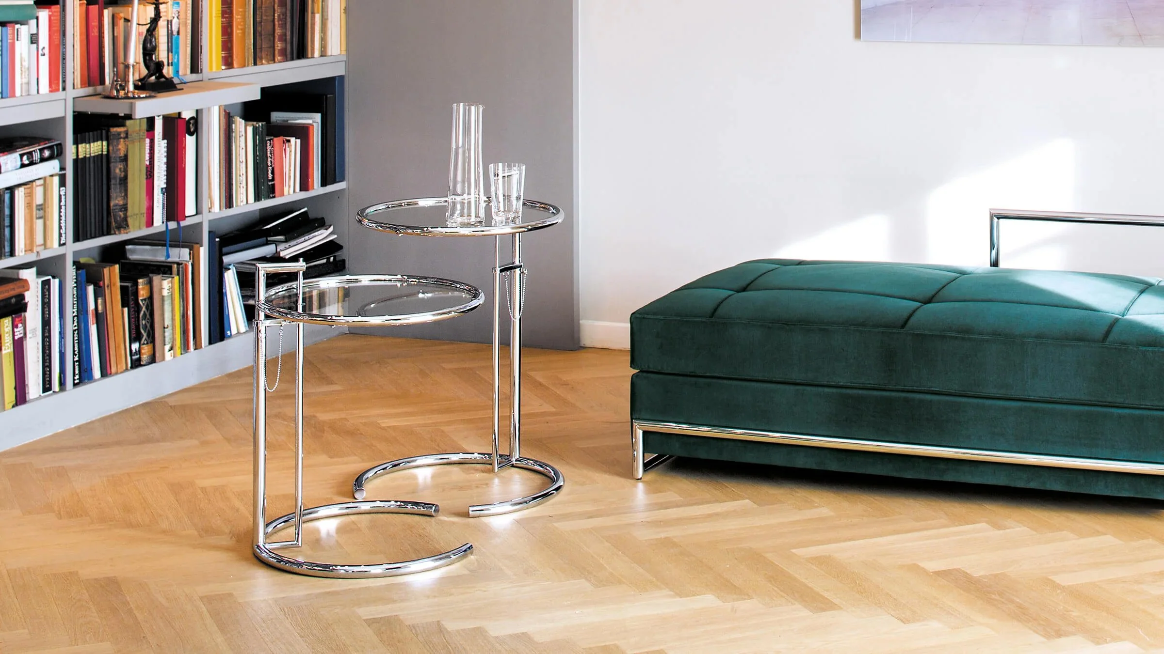 Adjustable Table E 1027 - 3.jpg