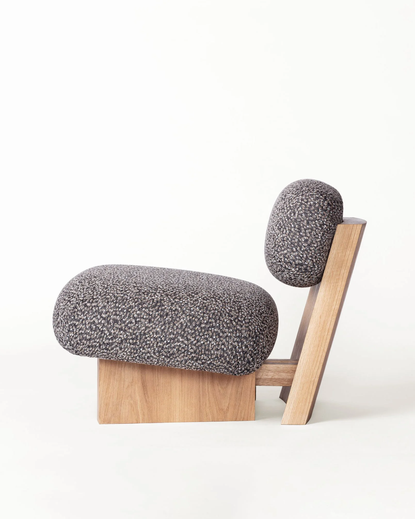 Jia Chair and Ottoman