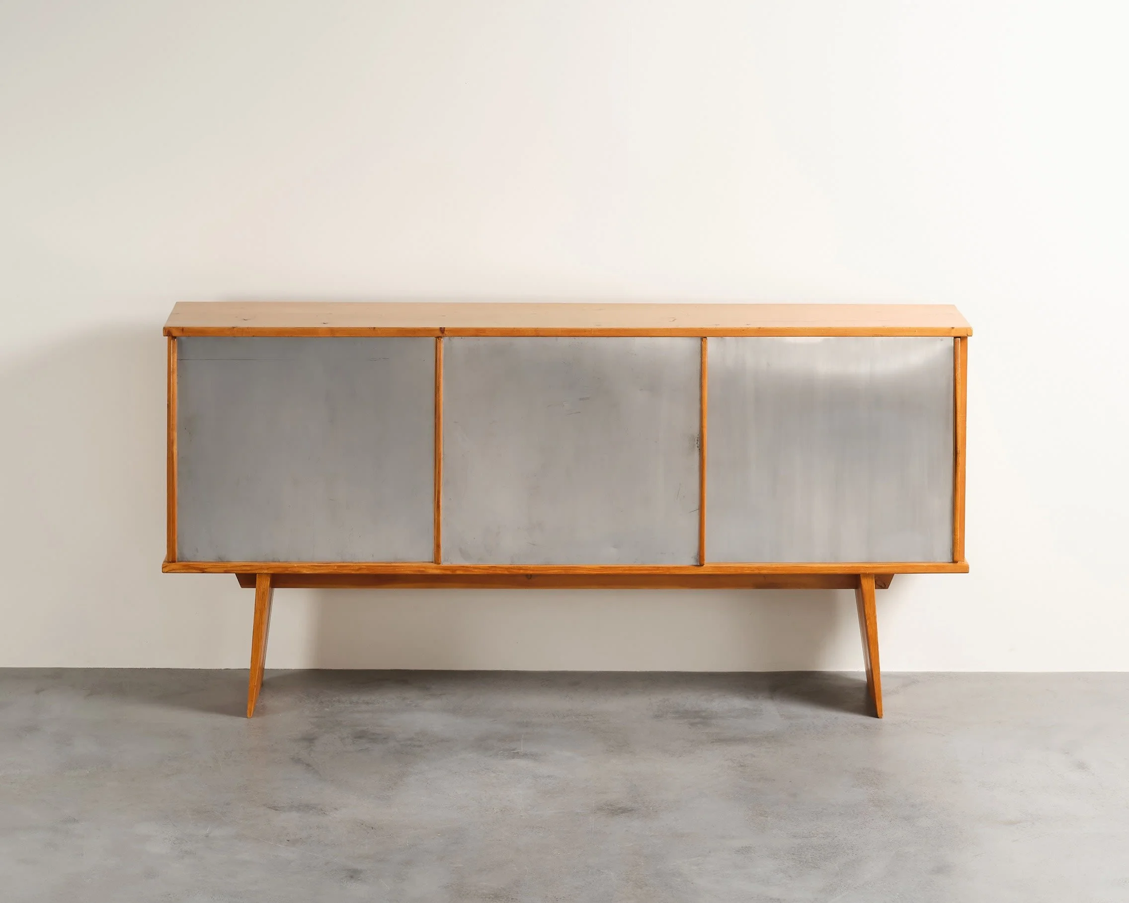 Bahut Trois Portes Mod. 4