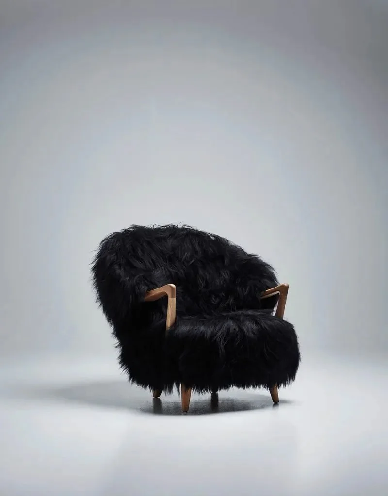 Fluffy Lounge Chair - Black