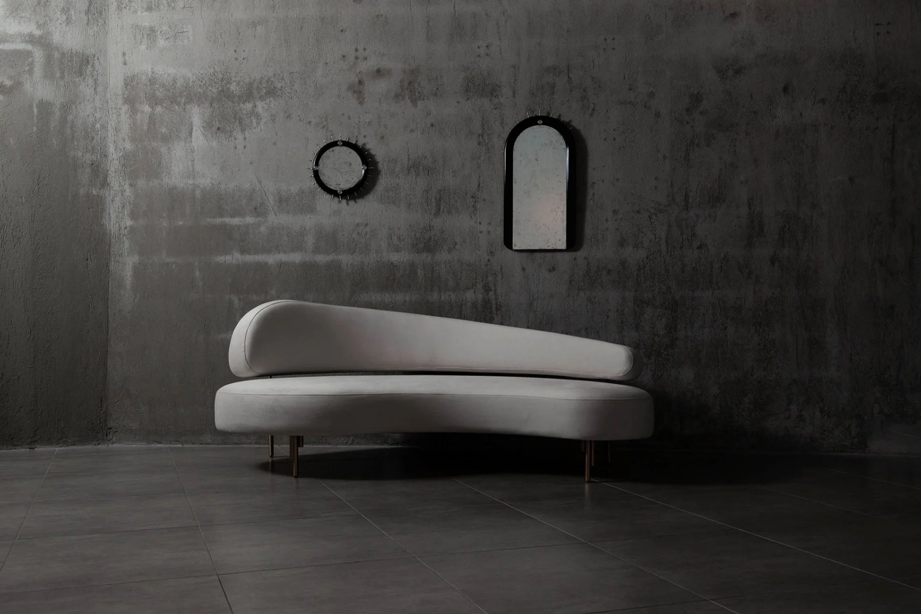 SITIERA_02 Wall Mirror in Solid Wood, Stainless Steel Accents and Aged Mirror