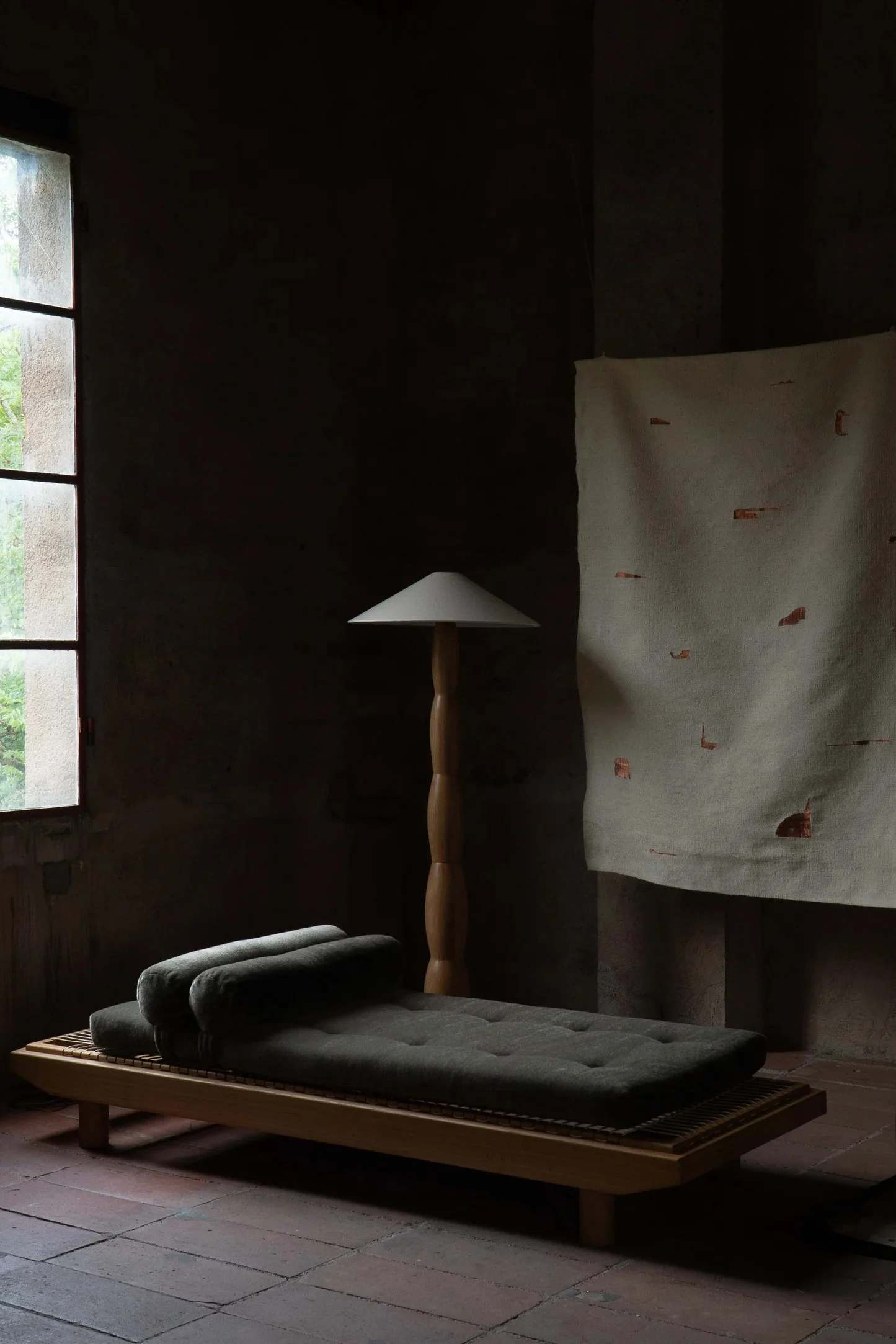 DENA VELVET DAY BED