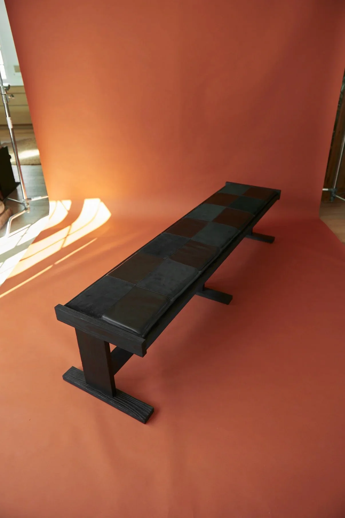 K Y R A | Bench