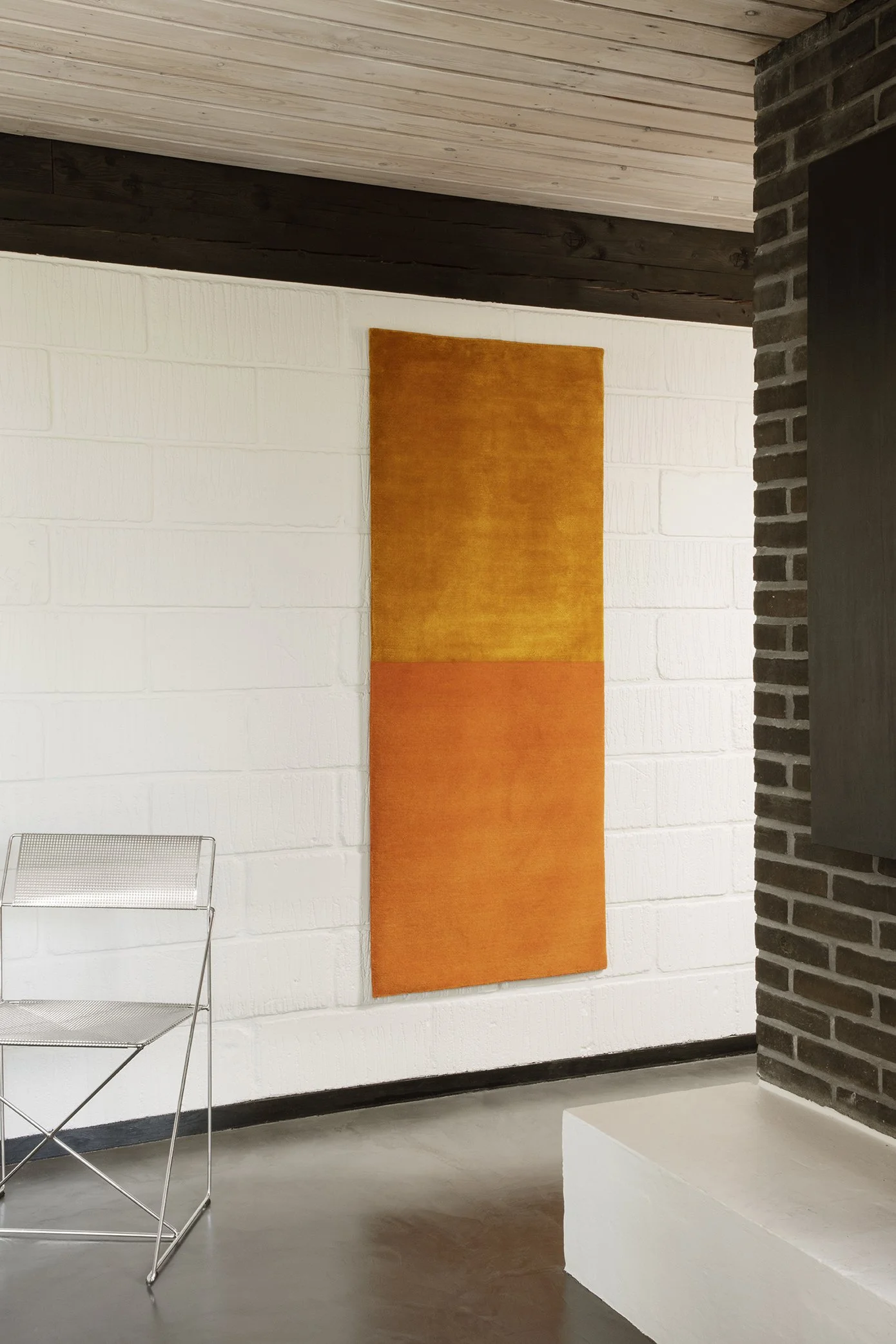 Versus Gold Orange - 3.jpg