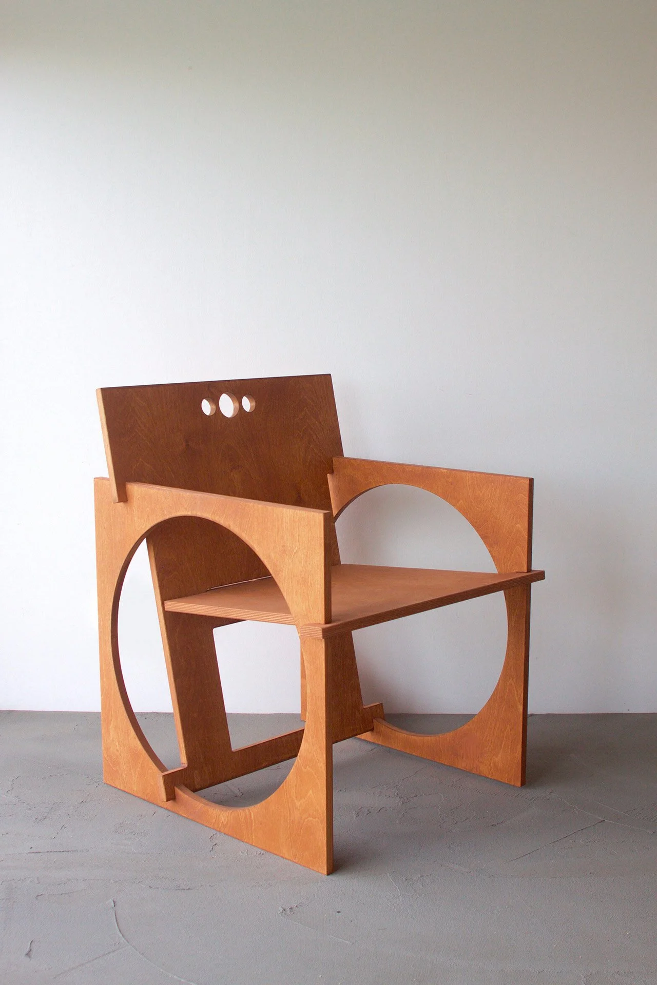 Round Wood Chair - 1.jpg