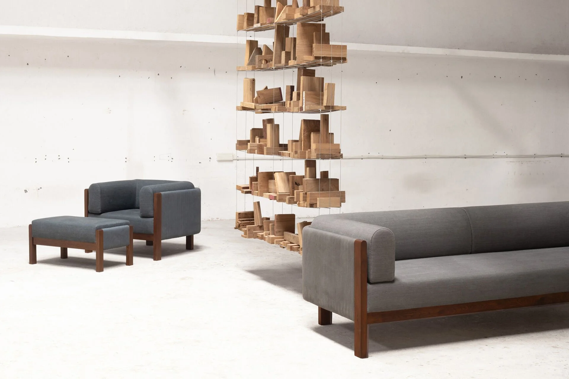 Niwar Sofa (Single Seater) - 3.jpg