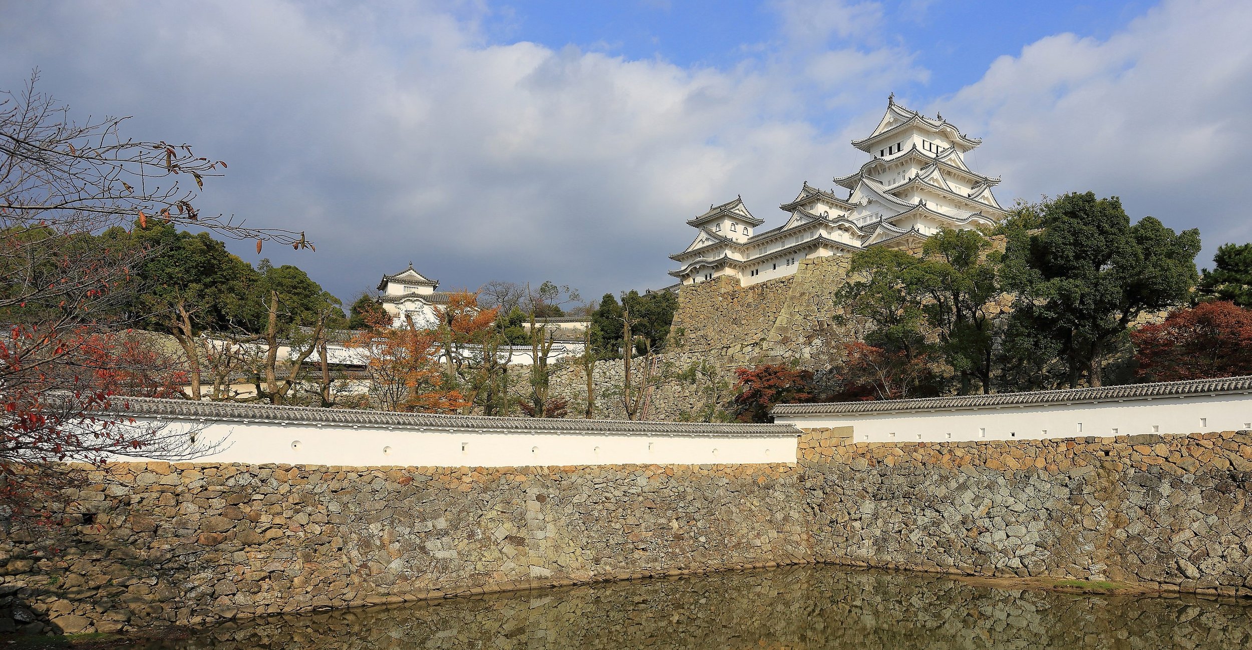 Himeji Castle - 3.jpg