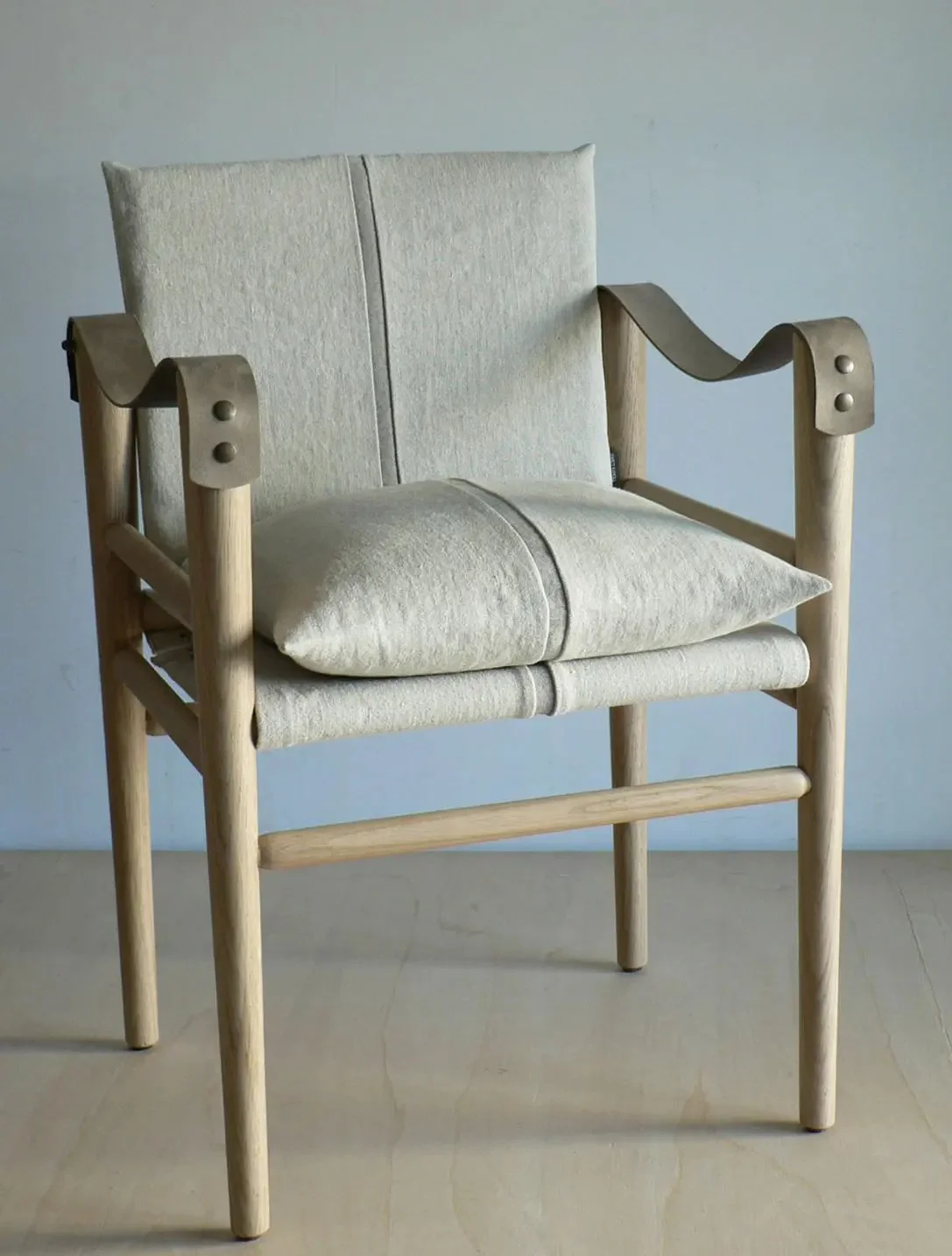 Tabouret S4, Toulouse, plum - 1.jpg