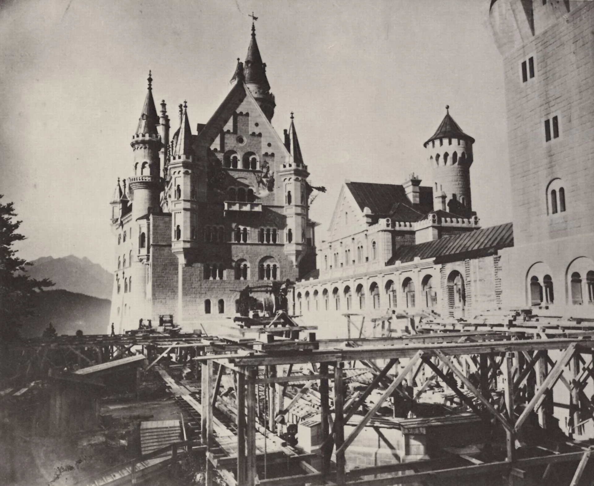 Neuschwanstein Castle - 3.jpg