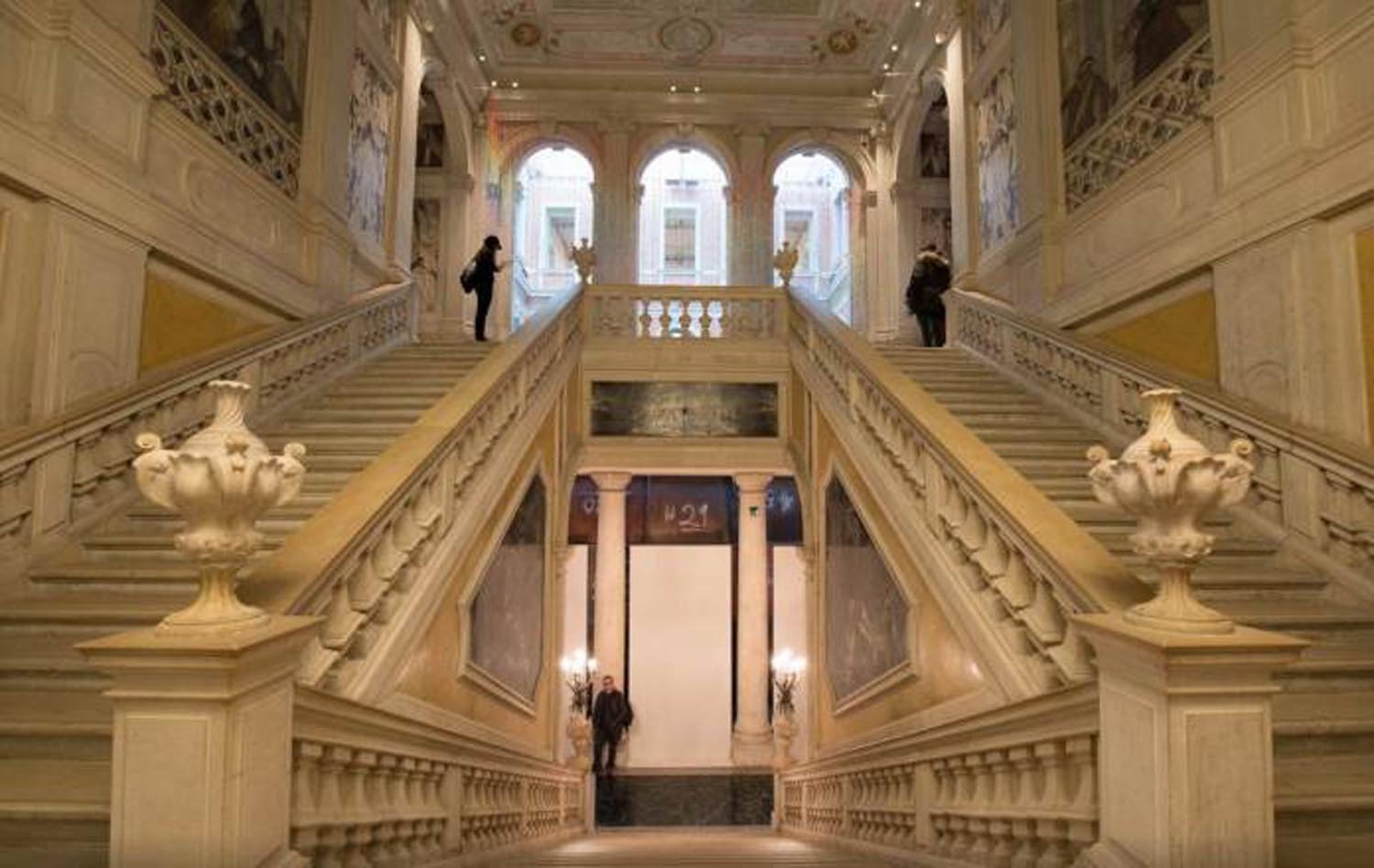 Palazzo Grassi - 8.jpg
