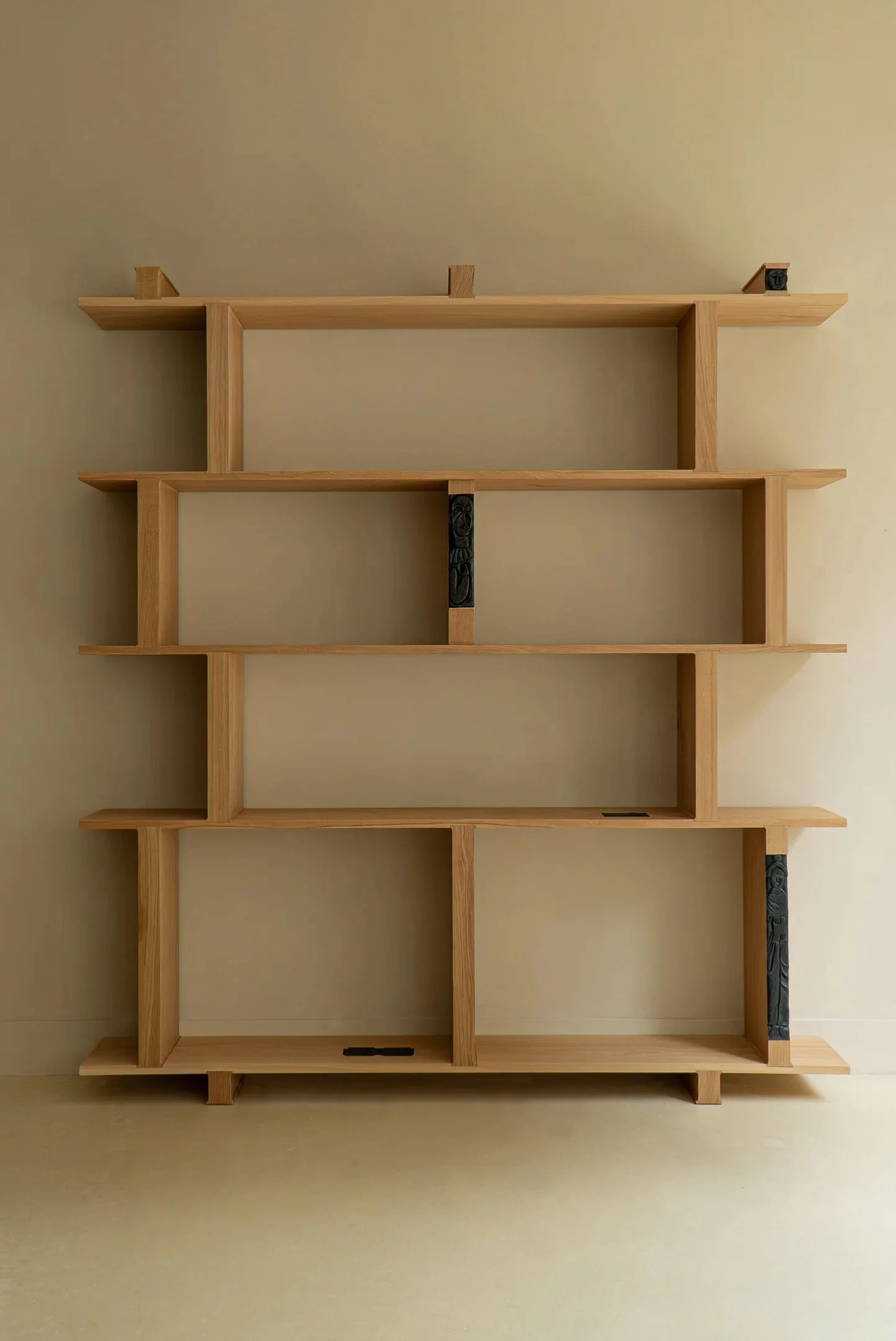 ROMAN SHELF - 3.jpg