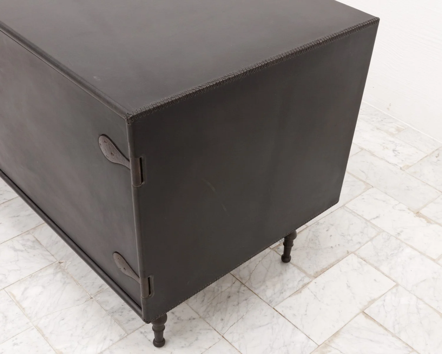 Captain's Mid Credenza - 5.jpg