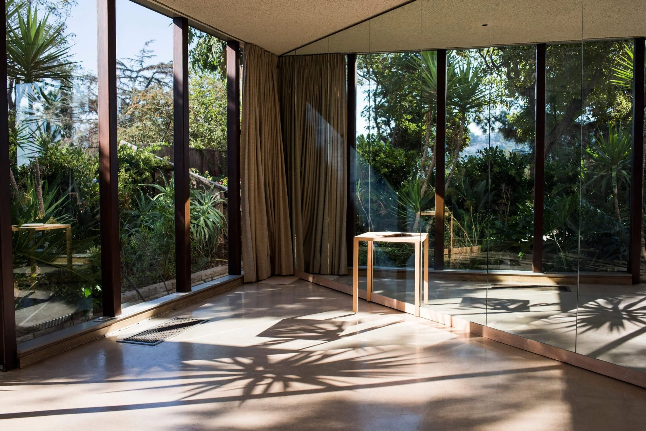 Neutra VDL House - 8.jpg