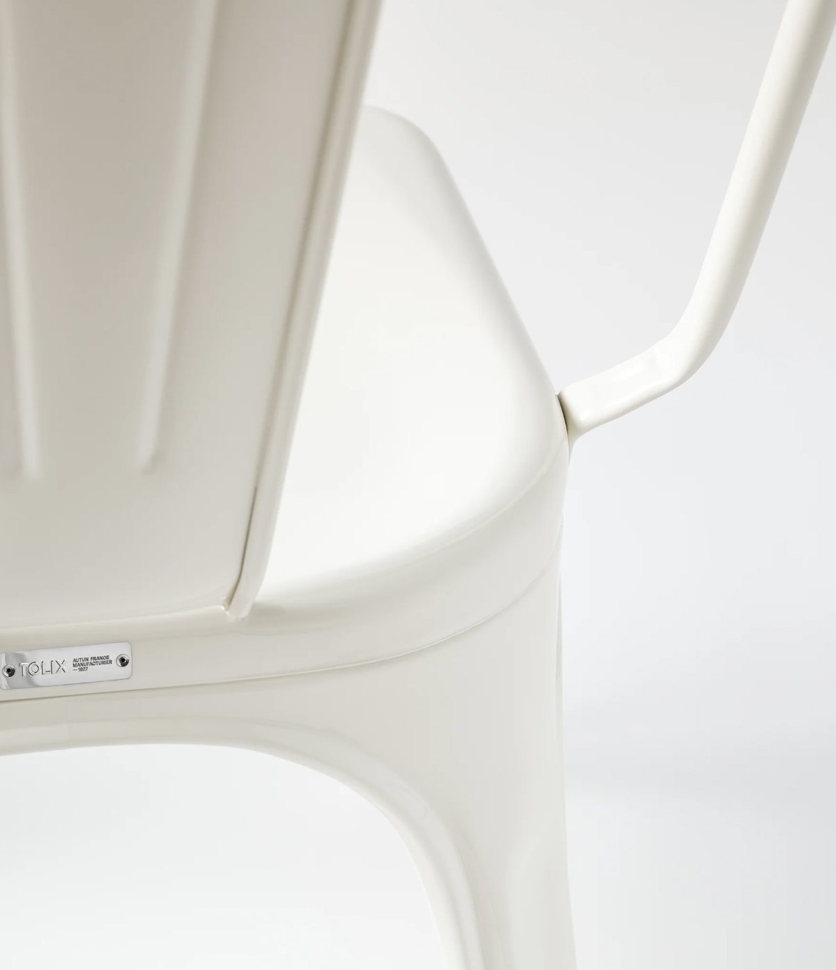 AC Chair - 4.jpg