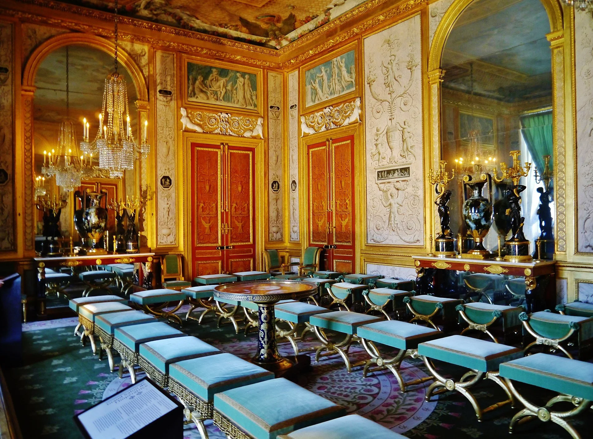 Chateau de Fontainebleau - 20.jpg