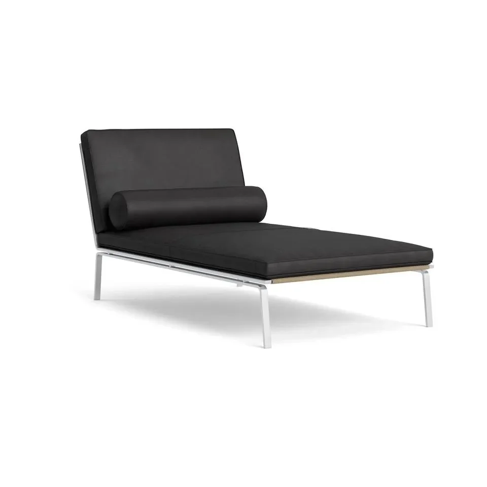 Man Chaise Longue - 2.jpg
