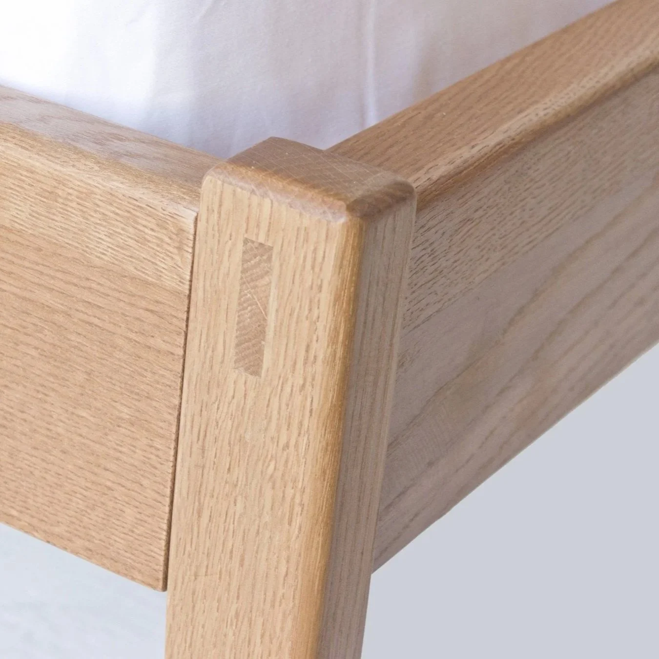 Plume Bed - 1.jpg