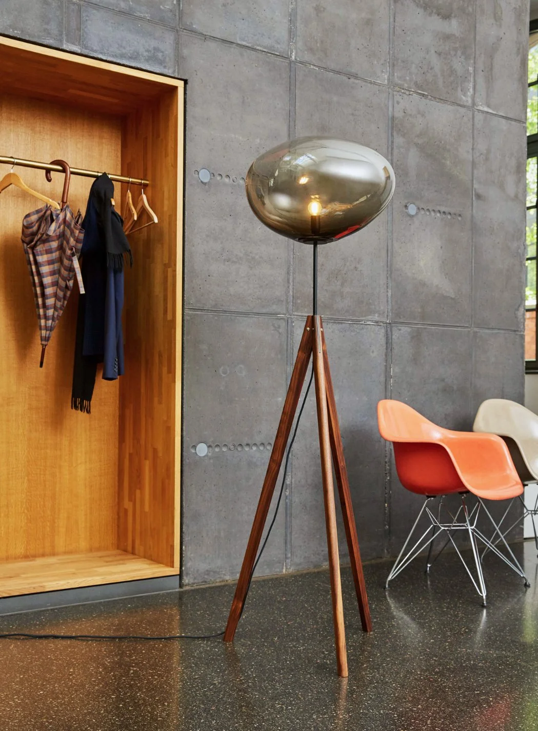 Statix Floor Lamp Silver Smoke - 3.jpg