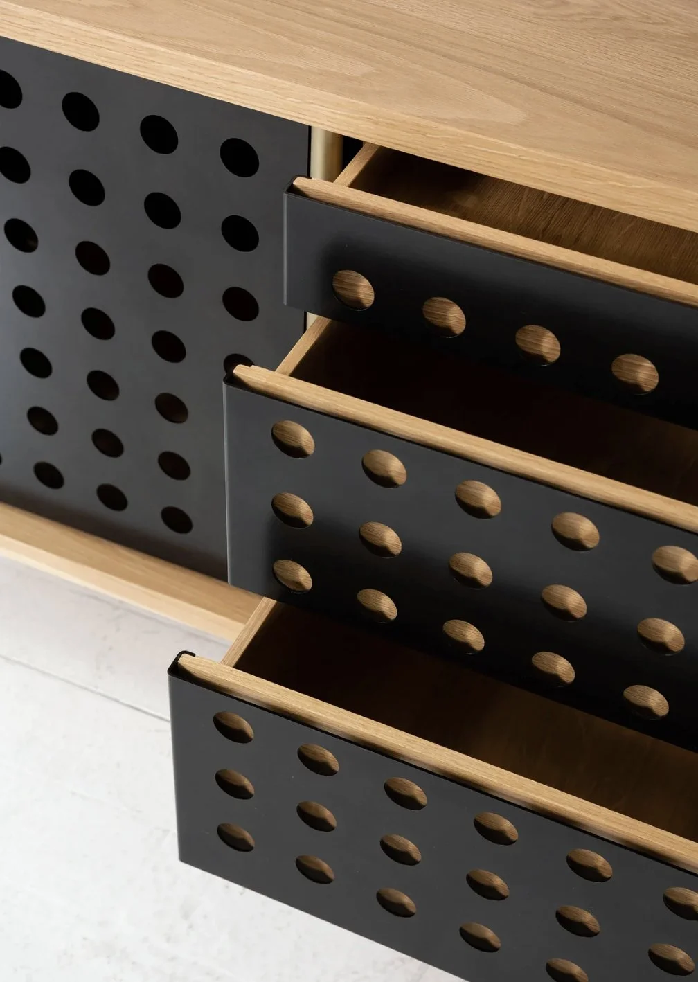STRATA CREDENZA - 8.jpg