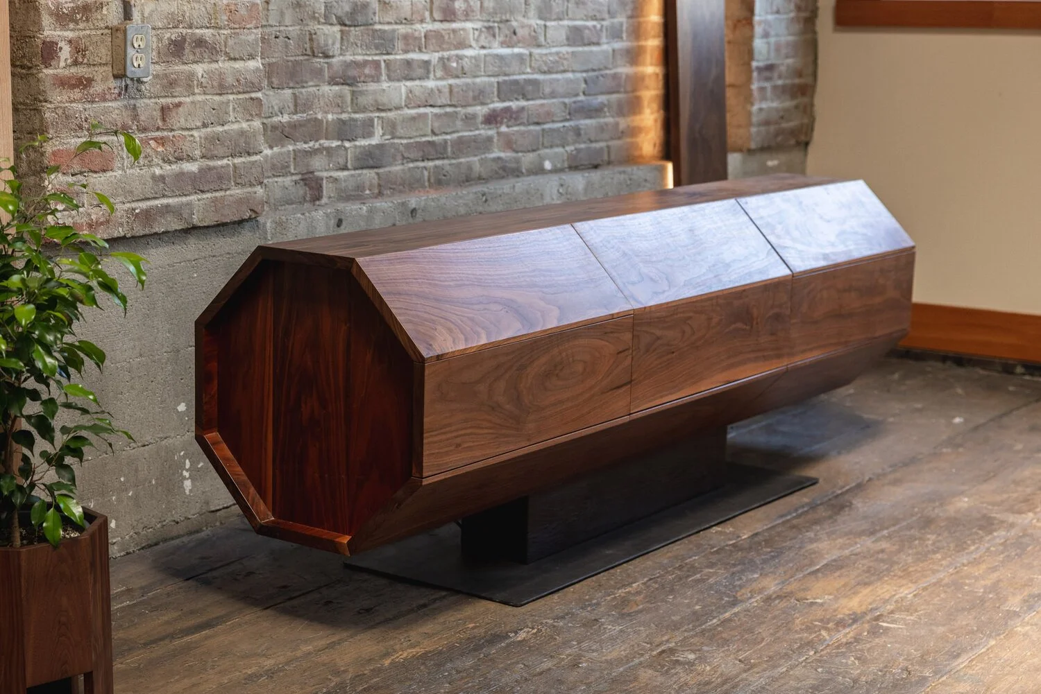 Octagon Cabinet - 4.jpg