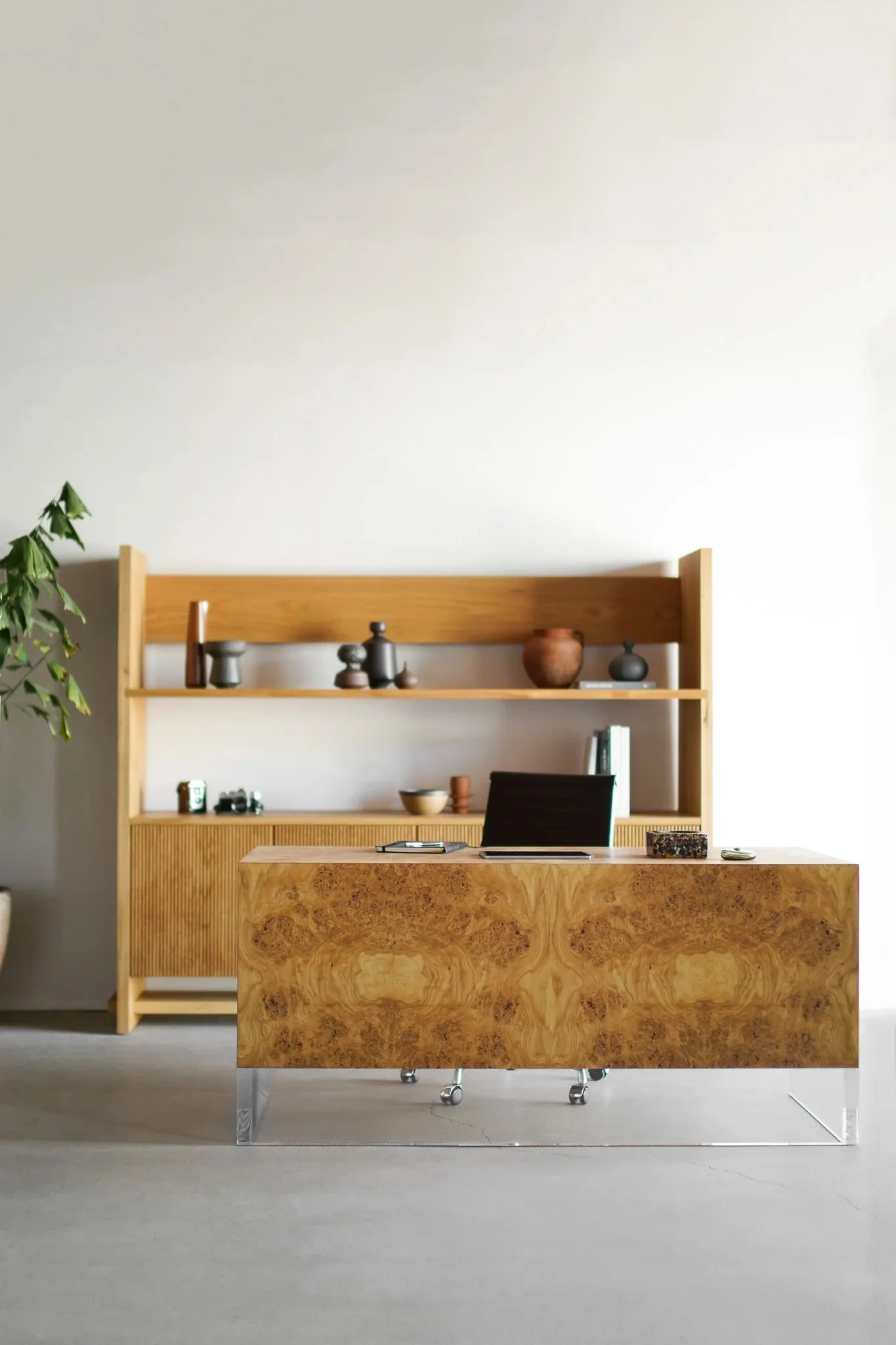 Solano Desk - 1.jpg