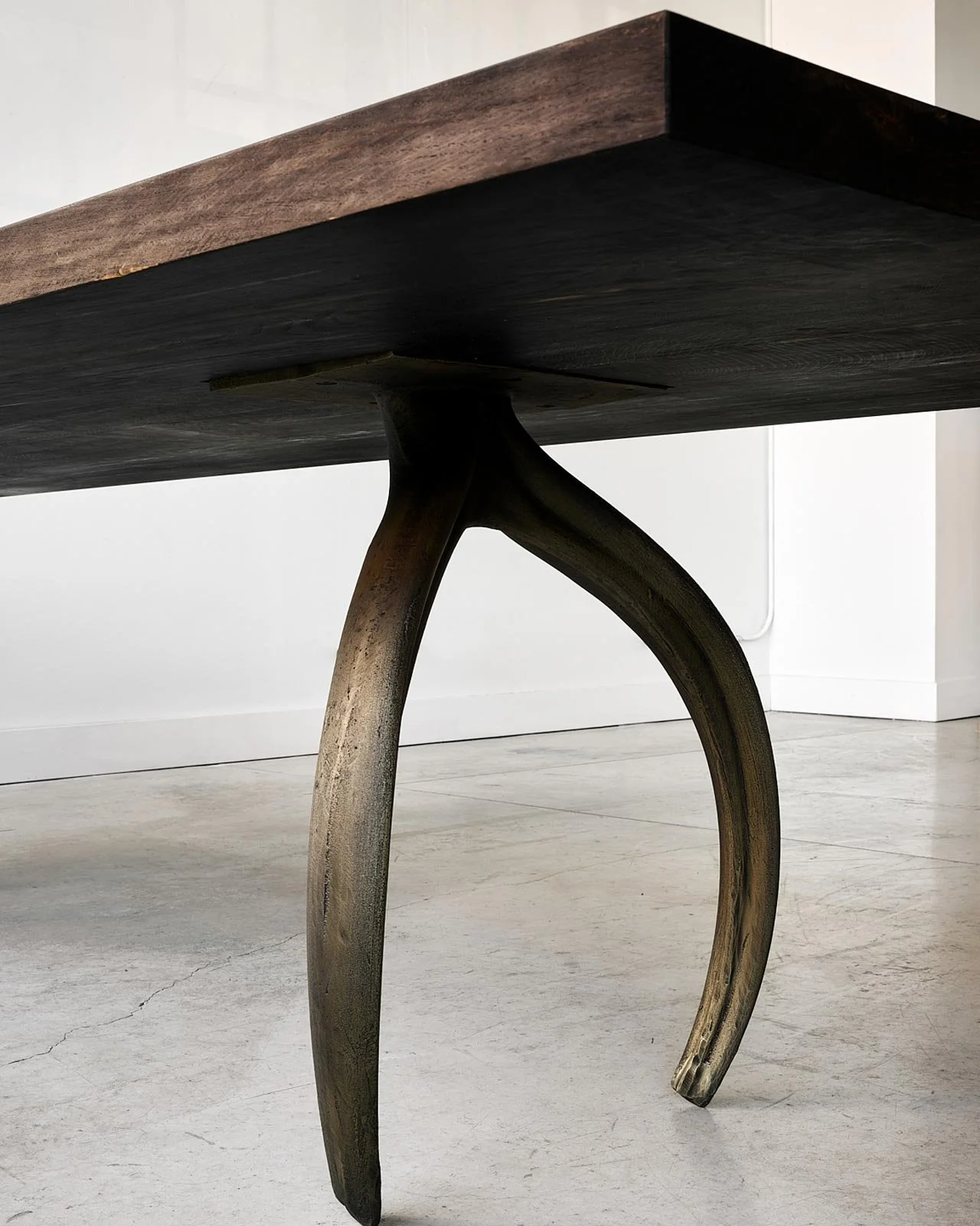 Wishbone Dining Table - 1.jpg