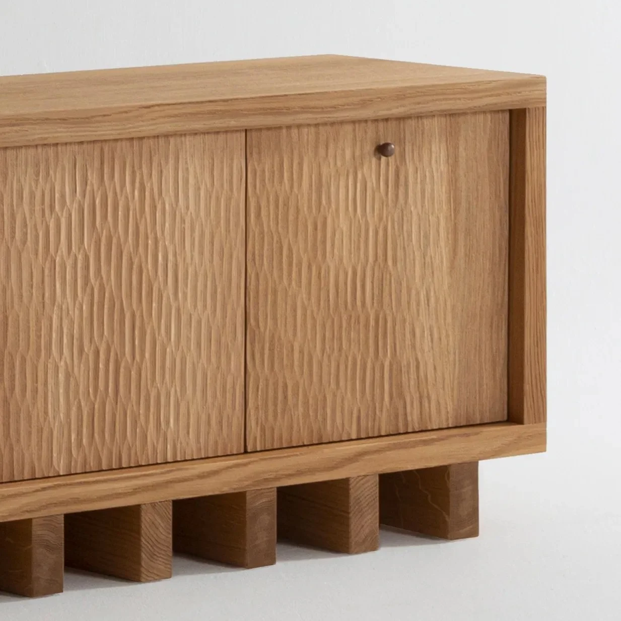 Tiga Sideboard - 2.jpg