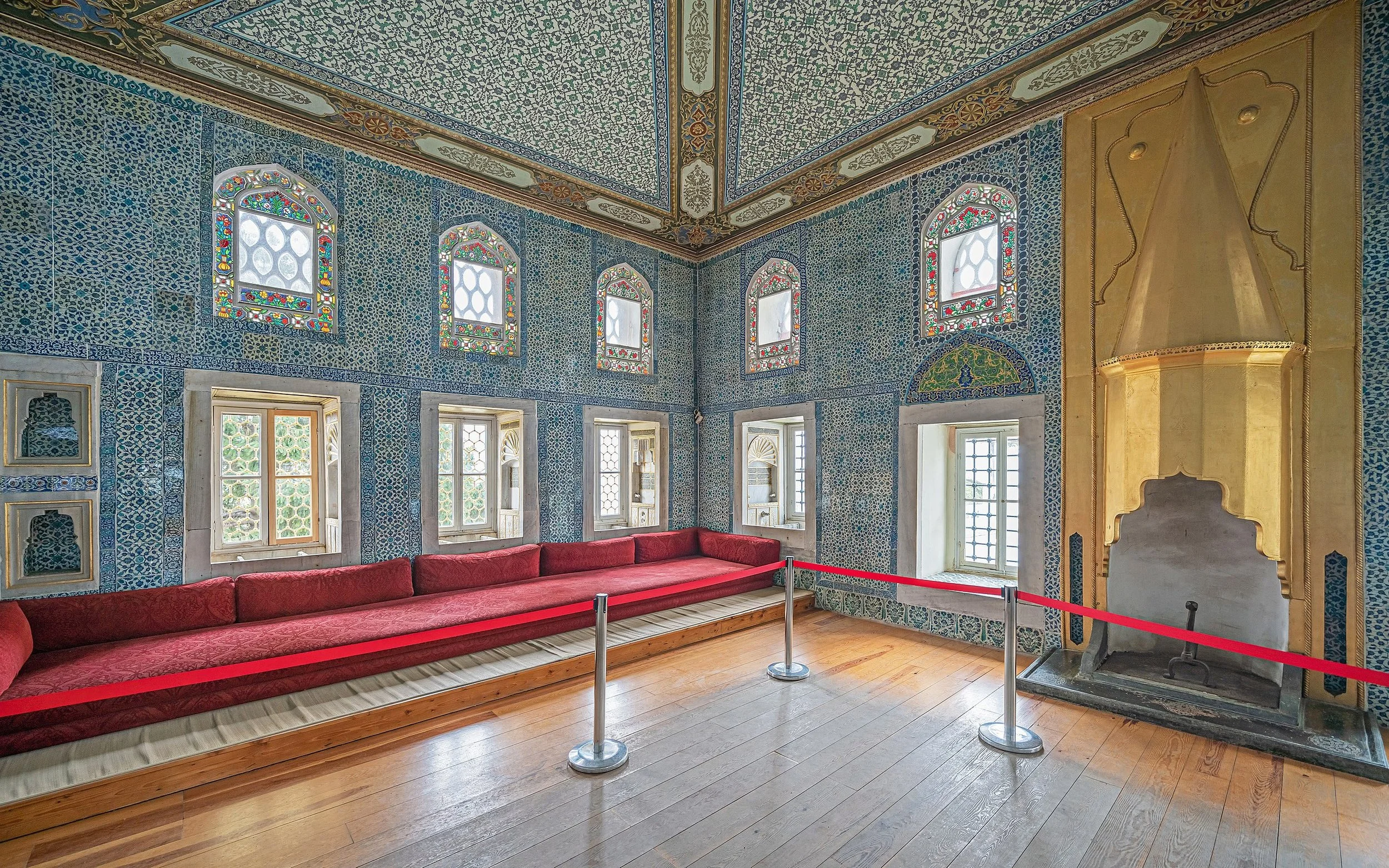 Topkapi Palace Museum - 36.jpg