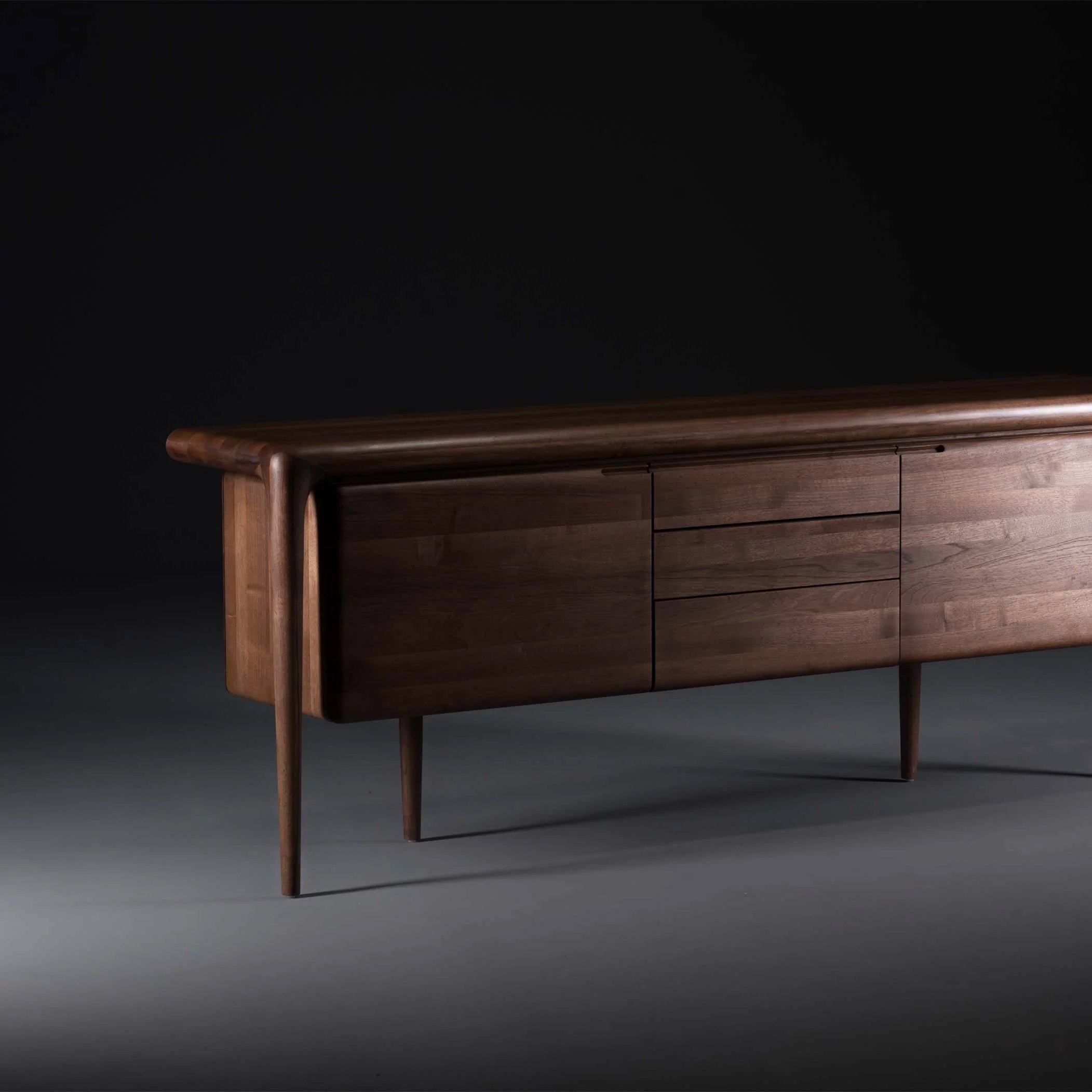 Latus Sideboard - 2.jpg