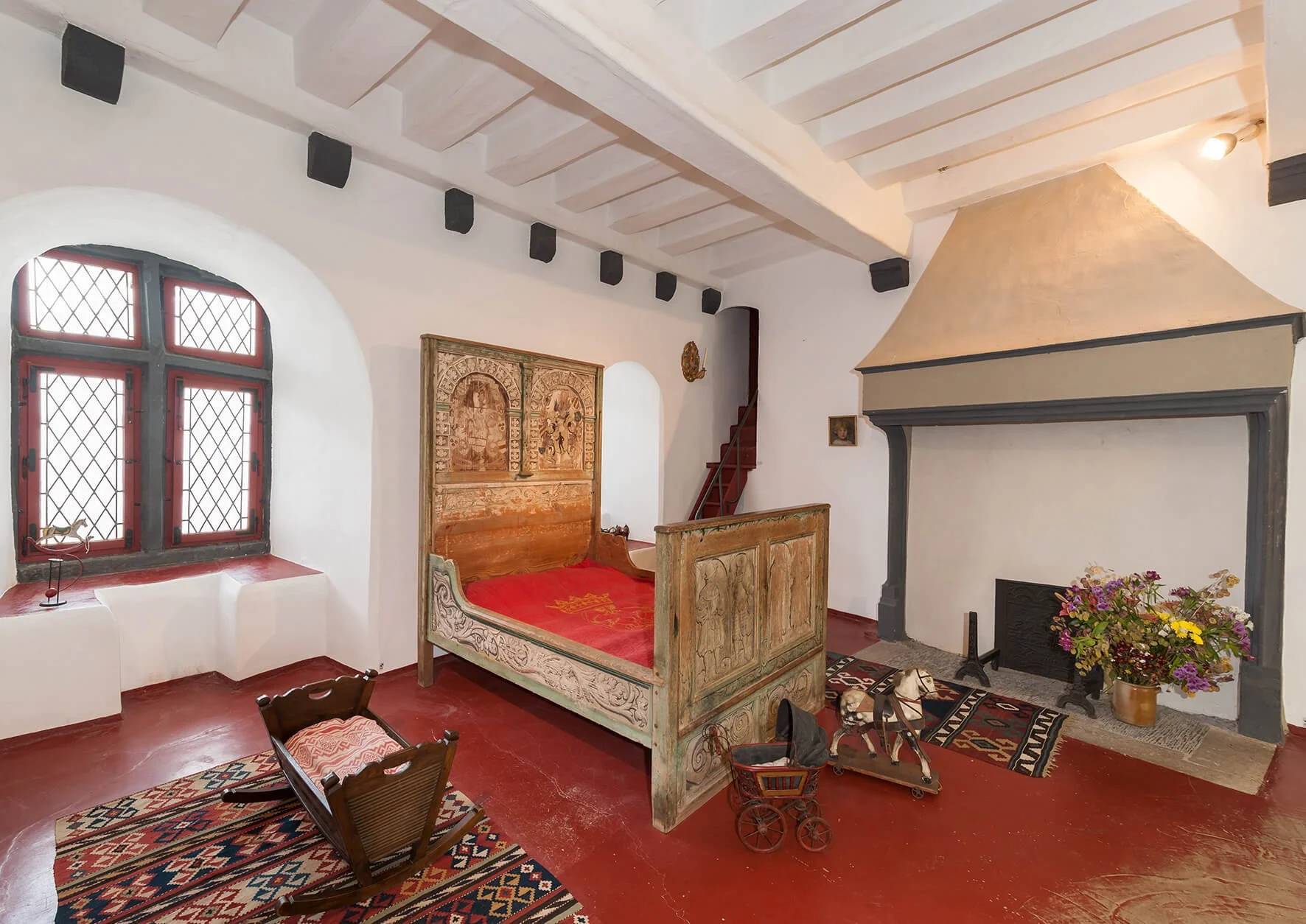 Eltz Castle - 11.jpg