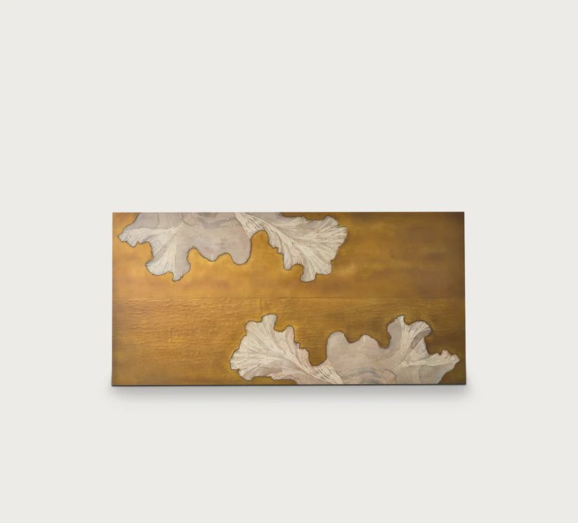 Aurum Dining Table - 2.jpg