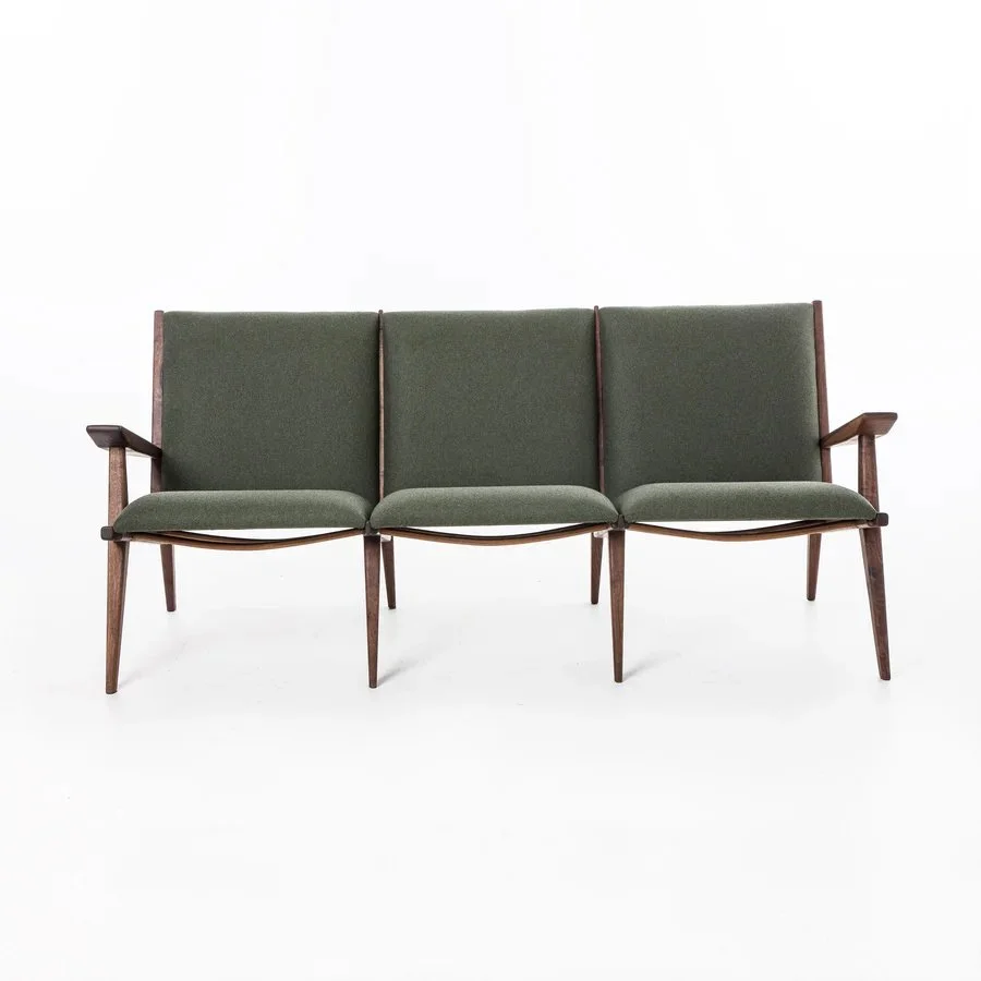 AGUSTAV Sofa - 2.jpg
